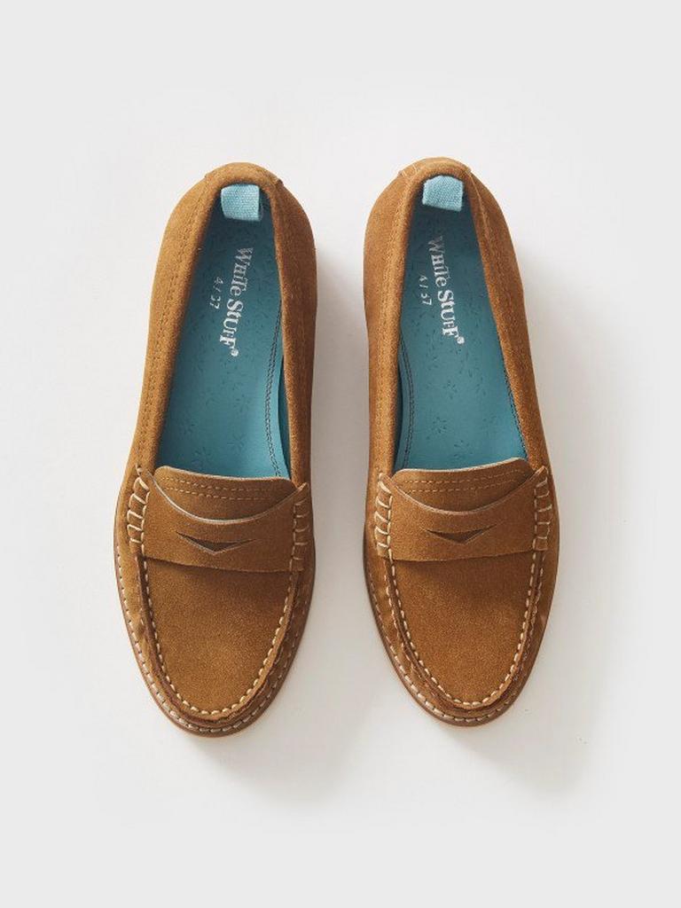 Eden Loafer in MID TAN - FLAT DETAIL