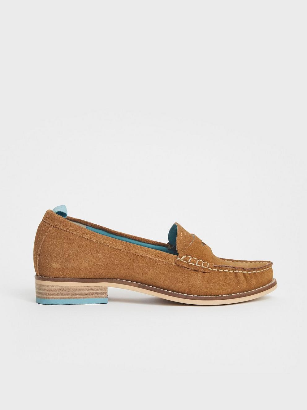 Eden Loafer in MID TAN - MODEL FRONT