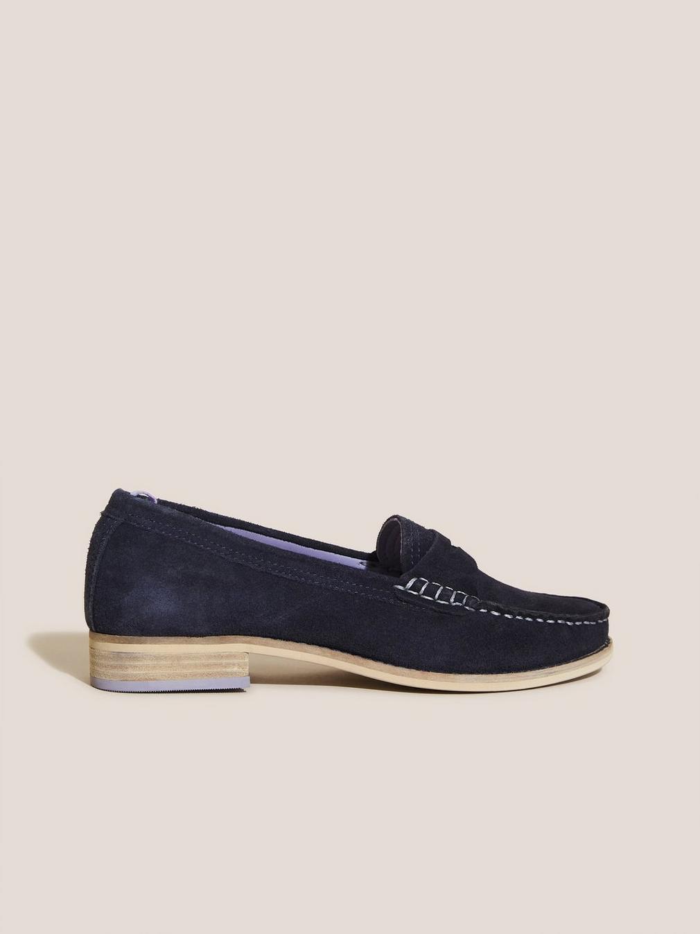 Eden Loafer in NAVY MULTI - MODEL FRONT