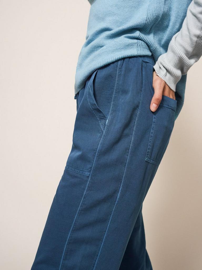 Ava Jersey Jogger in MID BLUE - MODEL DETAIL