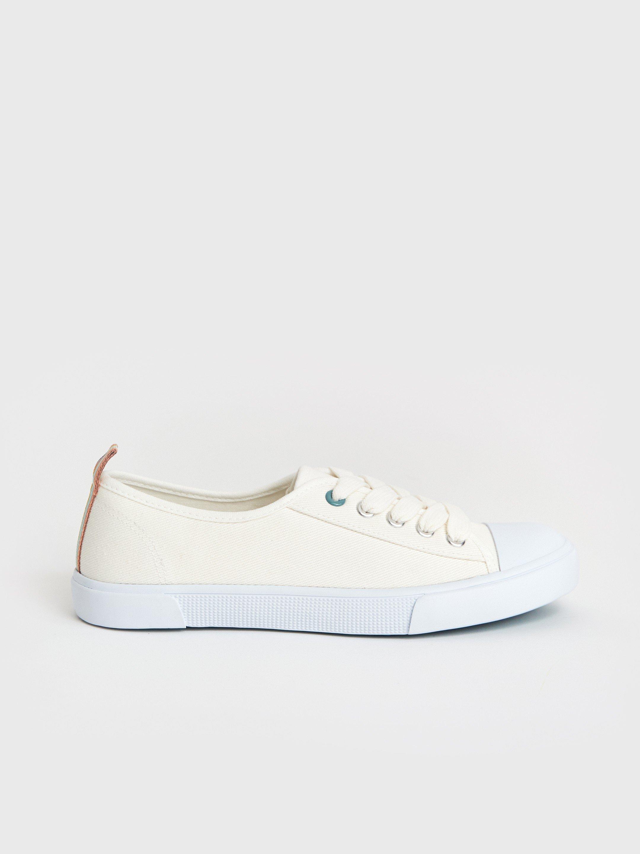 Piper Plimsoll in NAT WHITE - MODEL FRONT