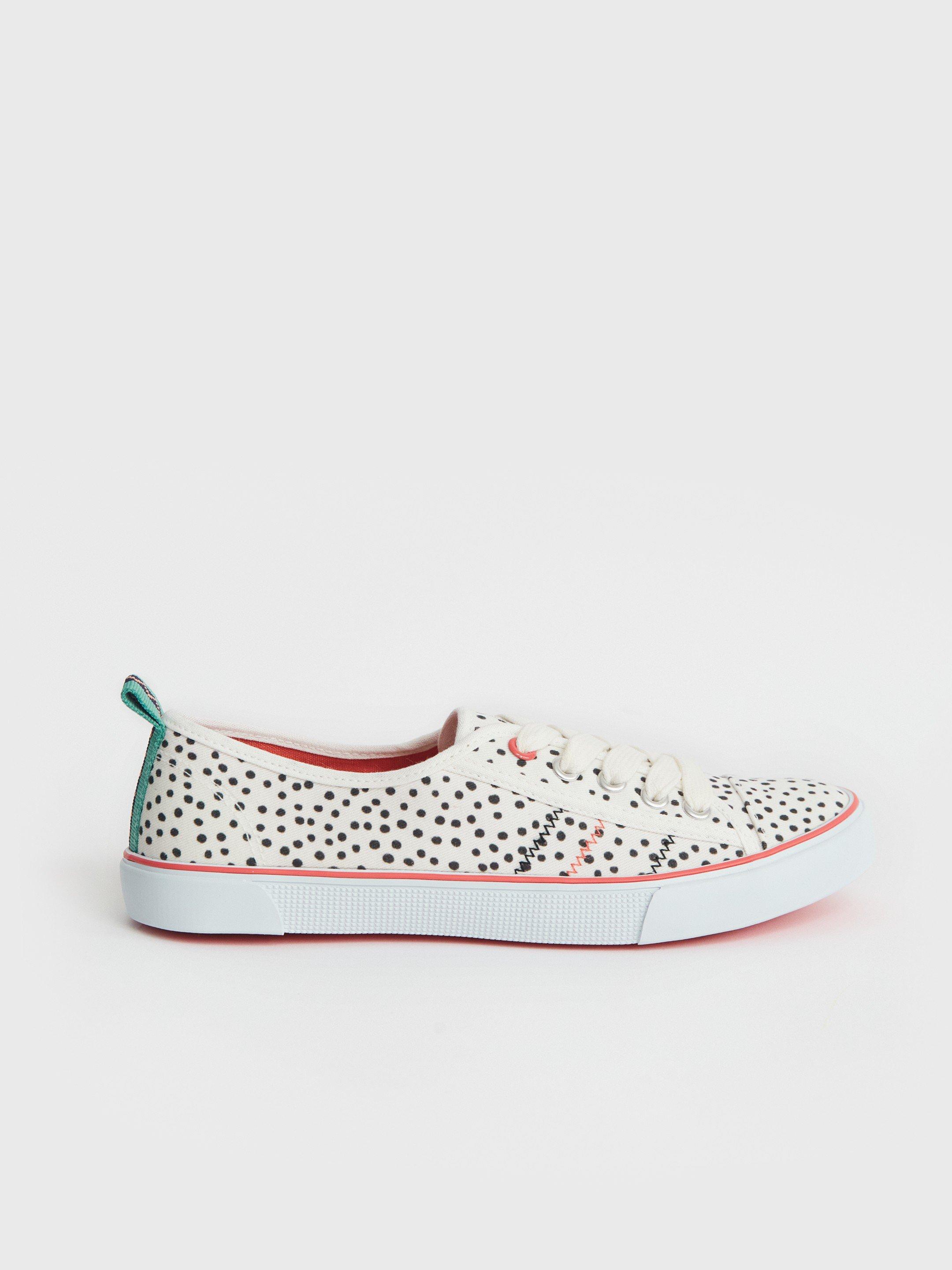 Memory hotsell foam plimsolls