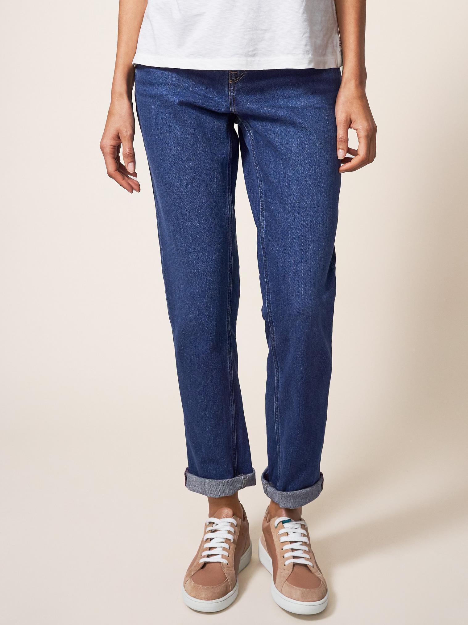 Brooke Straight Jeans in MID DENIM - LIFESTYLE