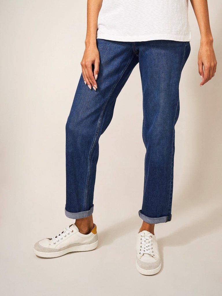 Katy Relaxed Slim Jean in MID DENIM