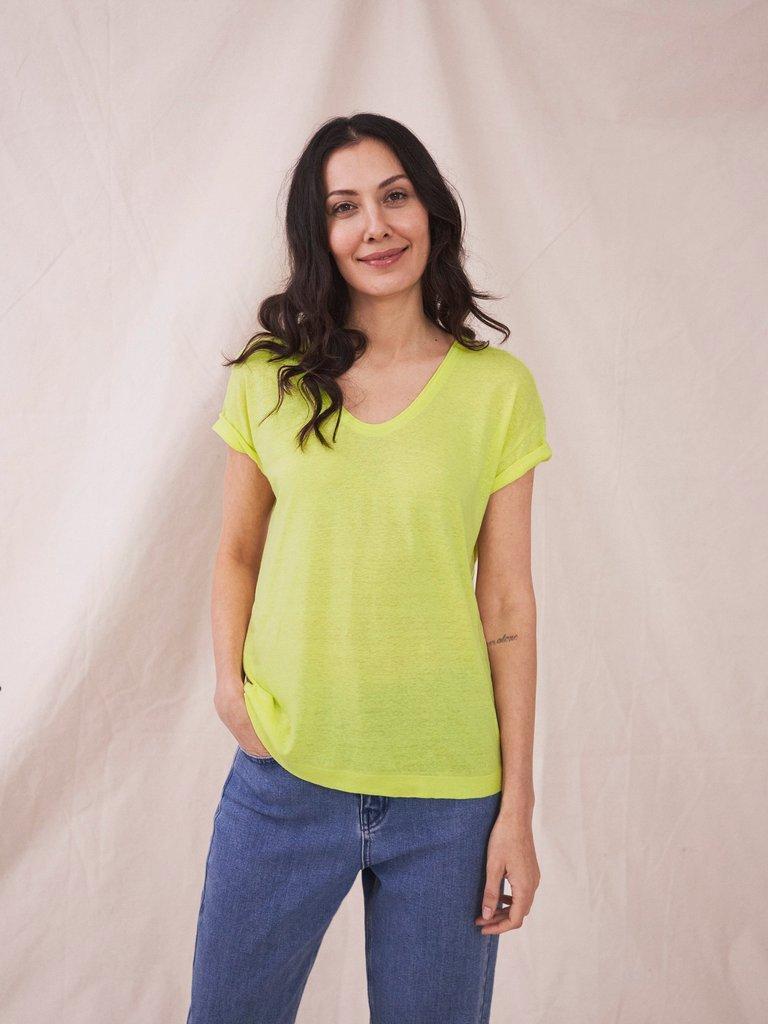 Voop Neck Linen Tee in BRT GREEN - MODEL DETAIL