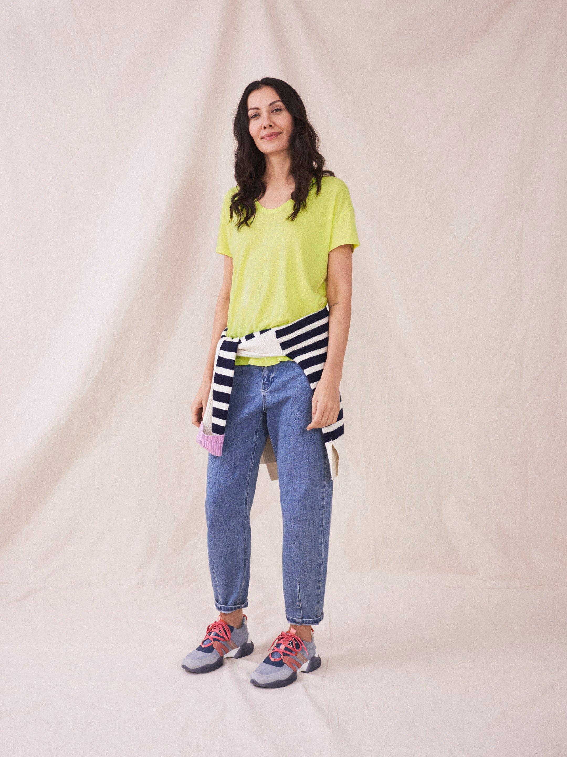 Voop Neck Linen Tee
