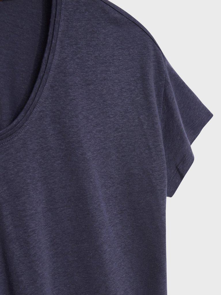 Voop Neck Linen Tee in DUS PURPLE - FLAT DETAIL