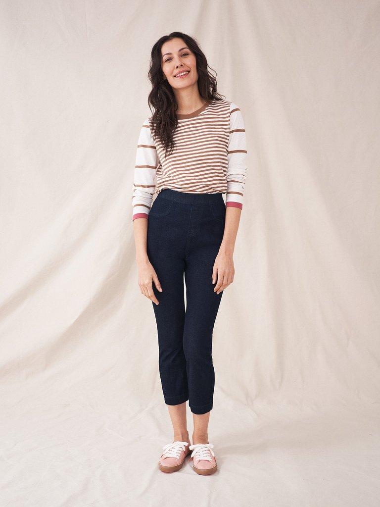 Janey Crop Jegging in DK DENIM - MODEL FRONT