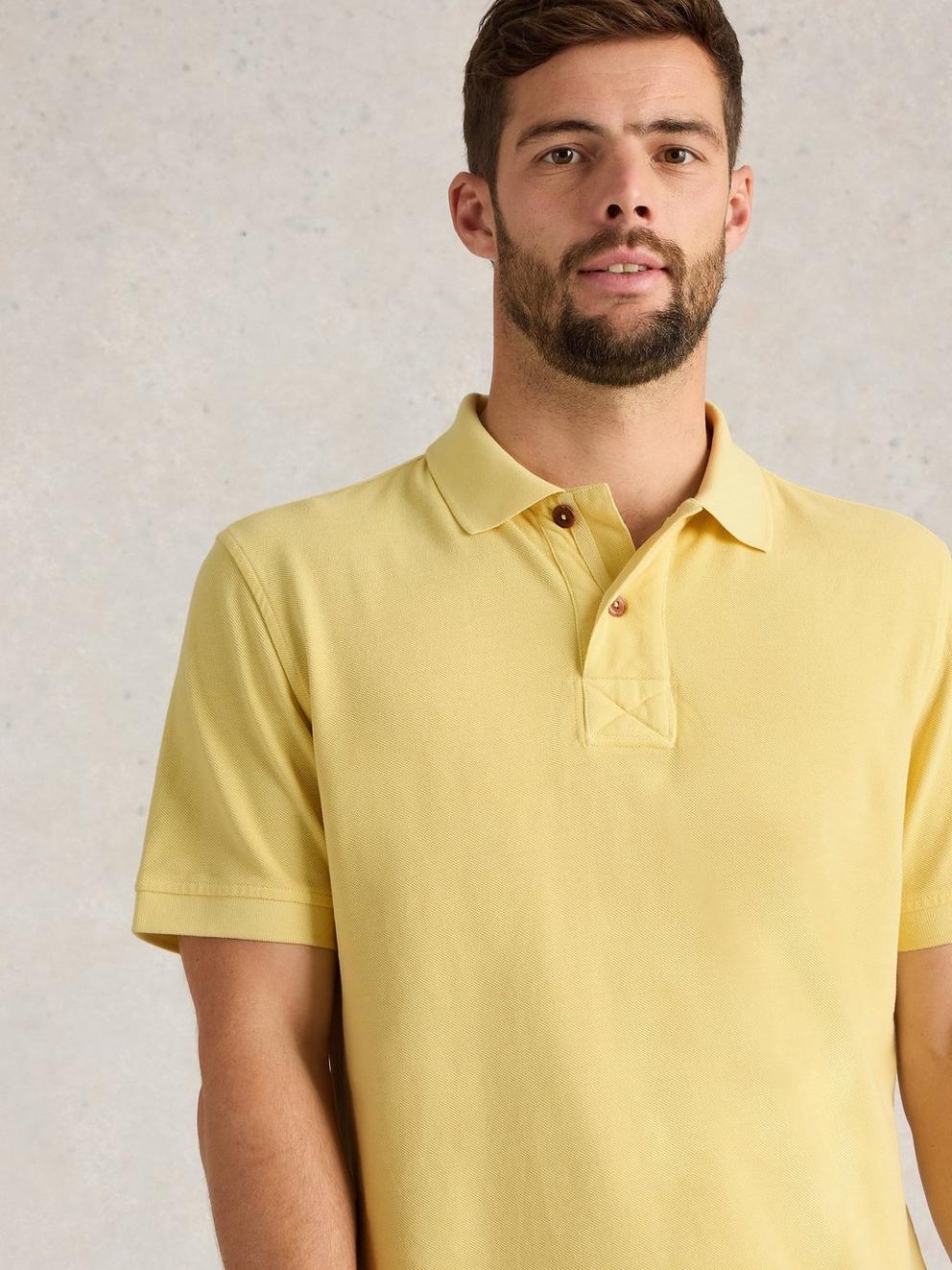 Utility Polo in LGT YELLOW - MODEL DETAIL