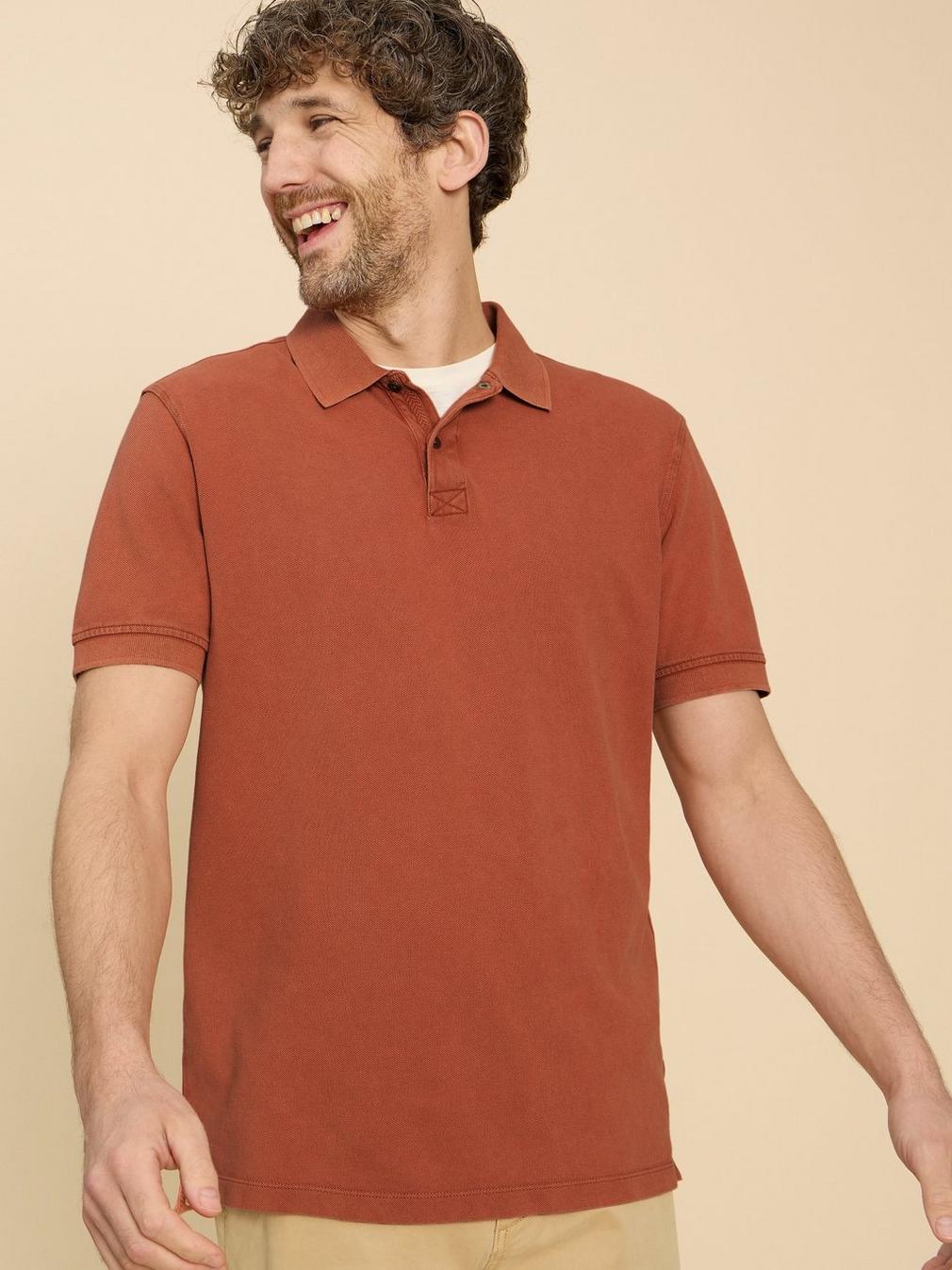 Utility Polo in MID ORANGE - MODEL DETAIL