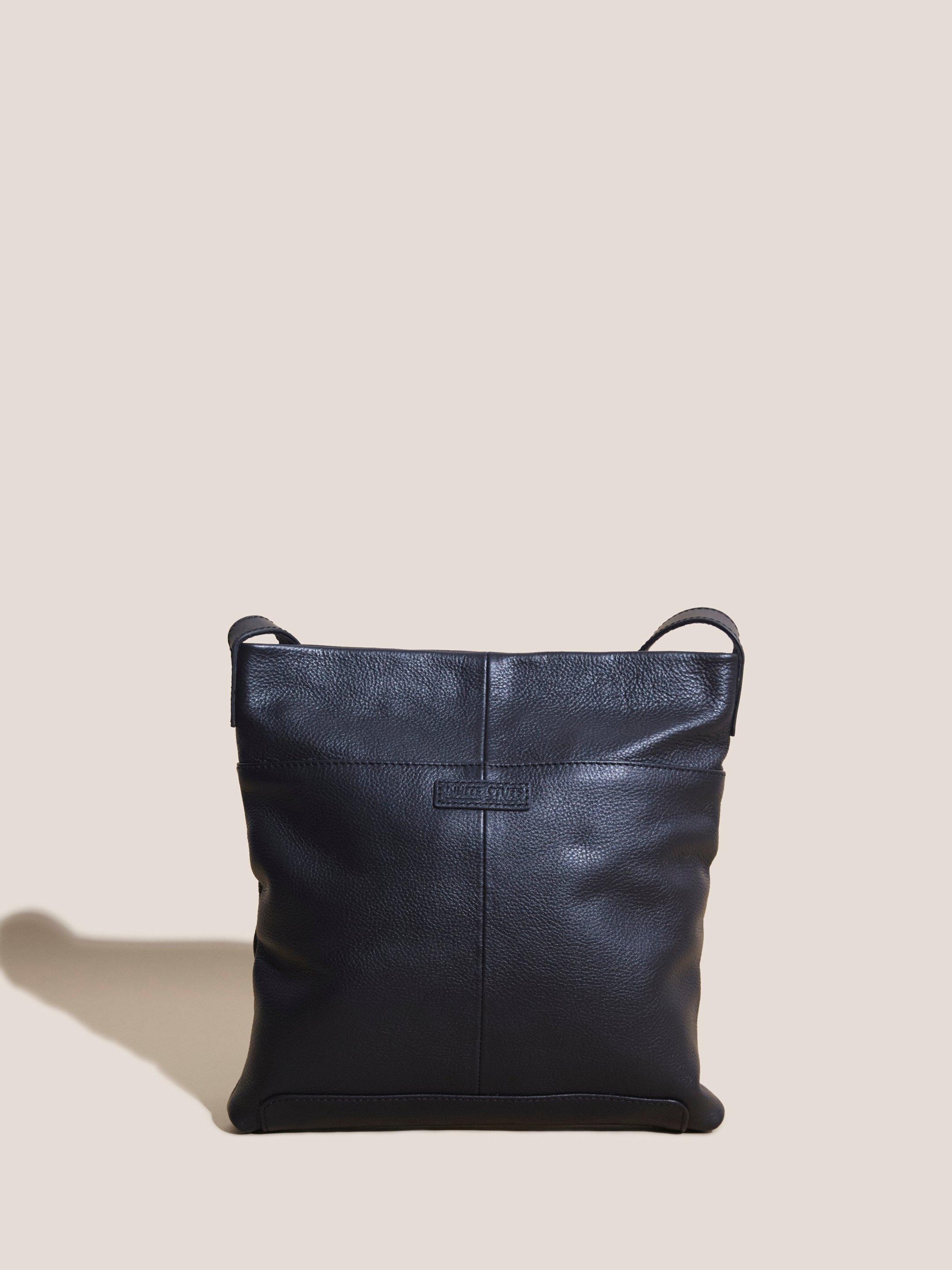 Issy Bag in PURE BLK - FLAT BACK