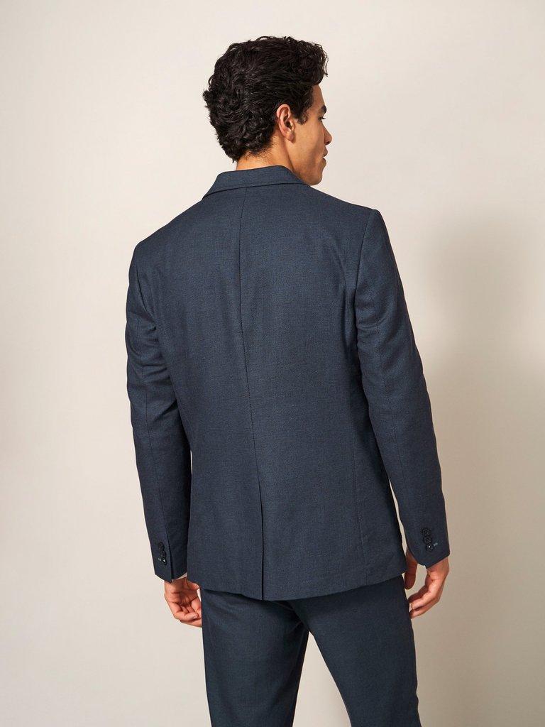 Abbott Linen Blazer in FR NAVY - MODEL BACK