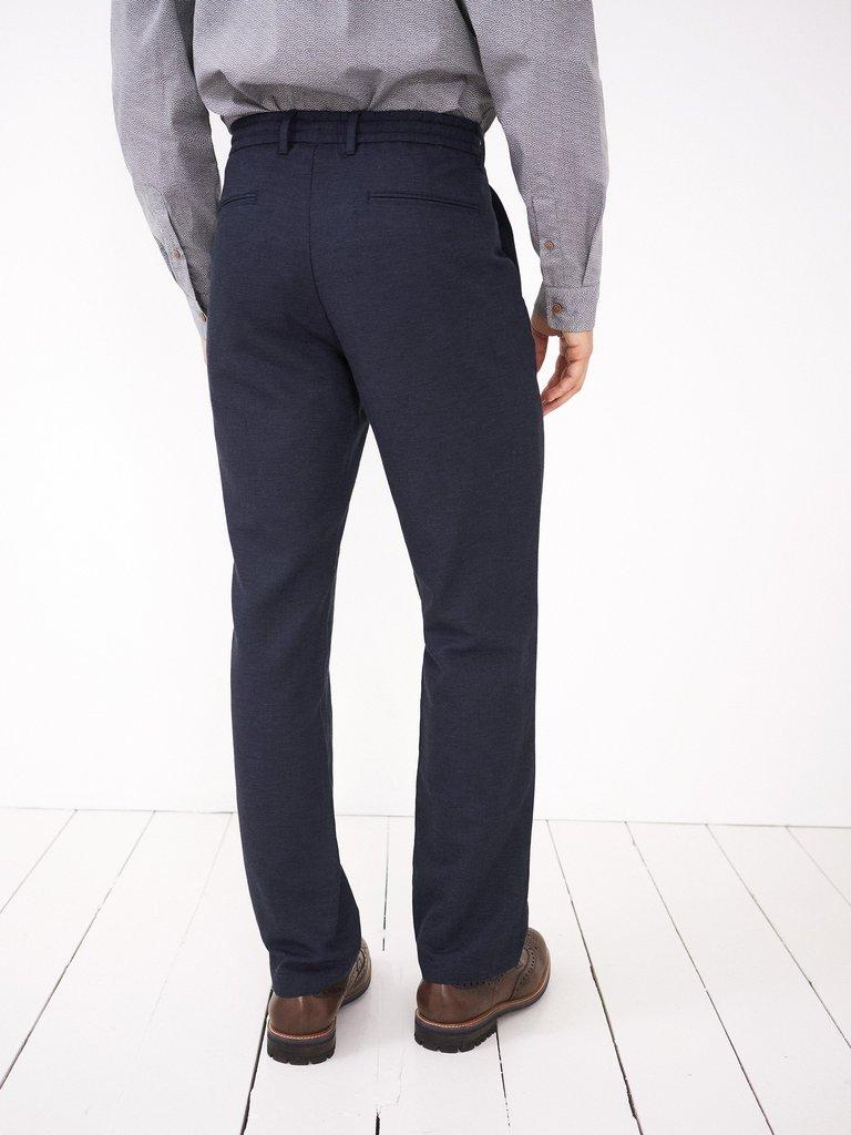Abbott Linen Trouser in FR NAVY - MODEL BACK