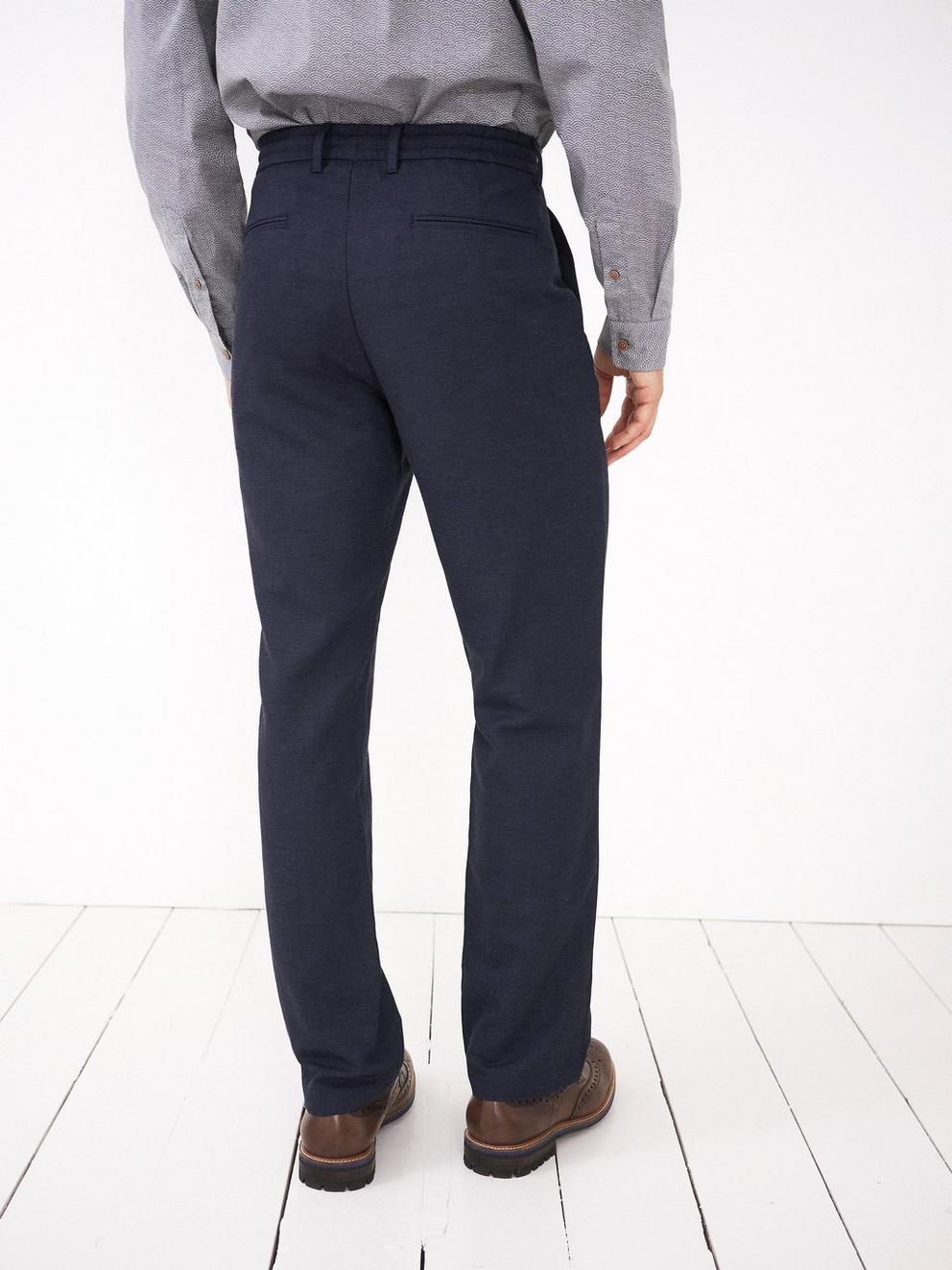 Abbott Linen Trouser in FR NAVY - MODEL BACK