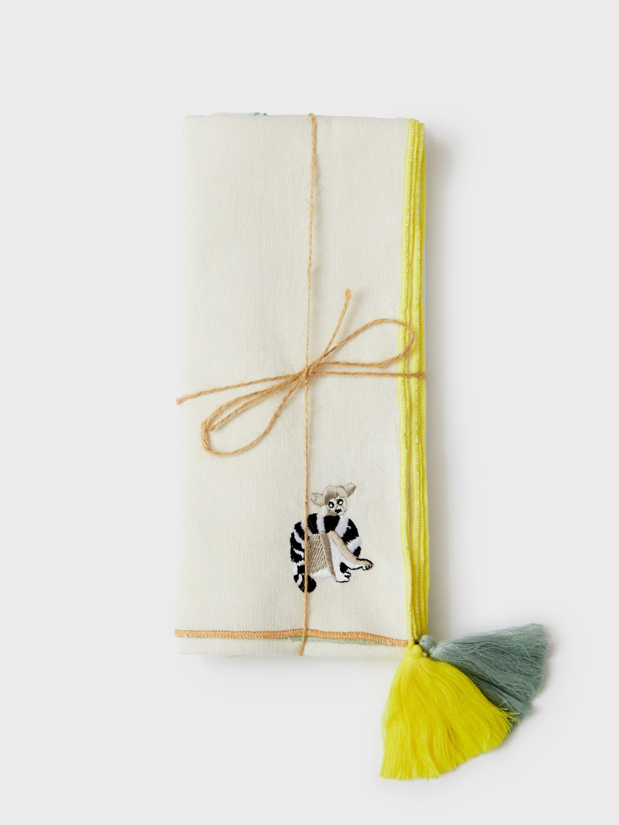 Garden Tassel Table Runner
