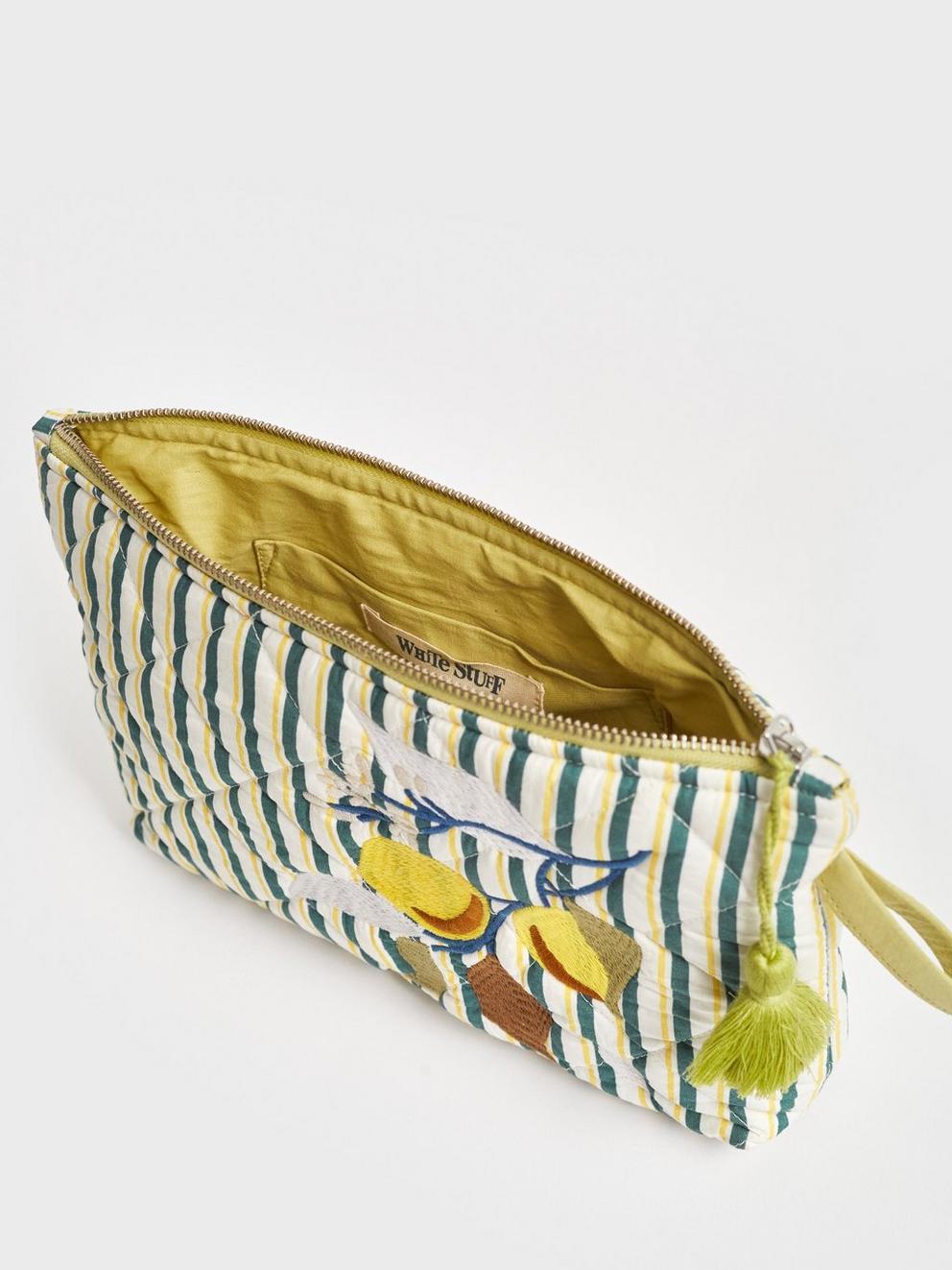 Lemons wash Bag in GREEN MLT - FLAT DETAIL