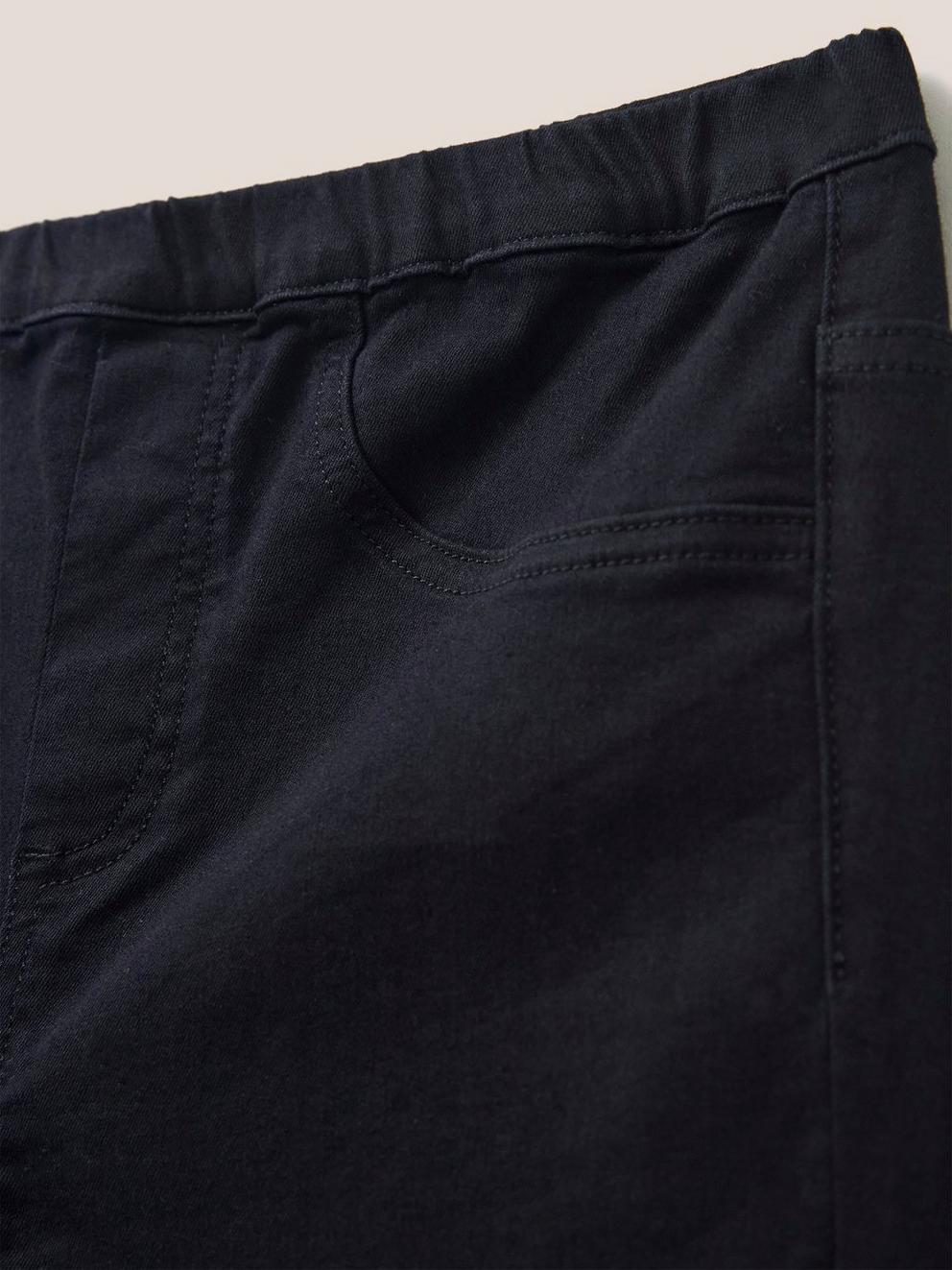 Jenny Jegging in DK DENIM - FLAT DETAIL