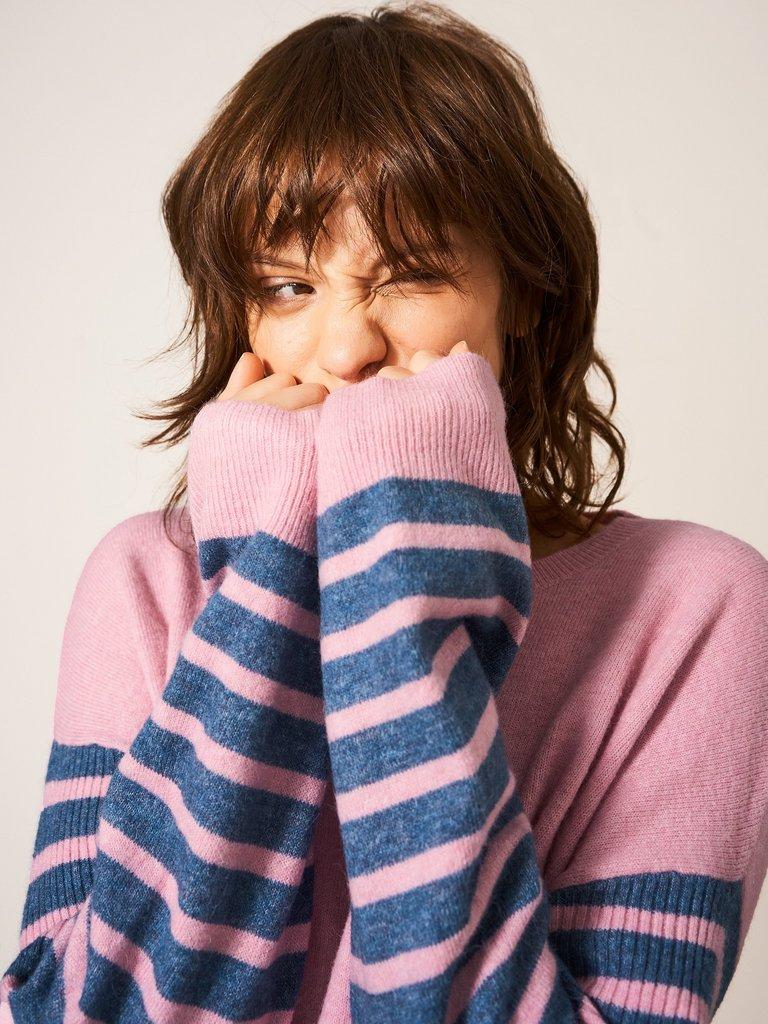 COSY JUMPER in PINK MLT - LIFESTYLE