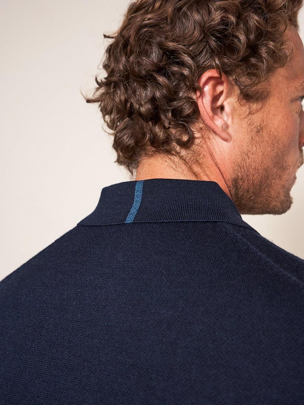 Newport Merino Polo in DARK NAVY - MODEL DETAIL