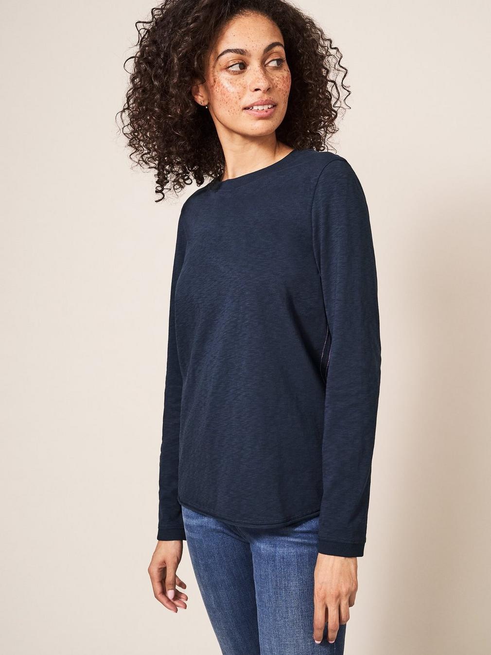 Cassie Crew Tee in FR NAVY - LIFESTYLE