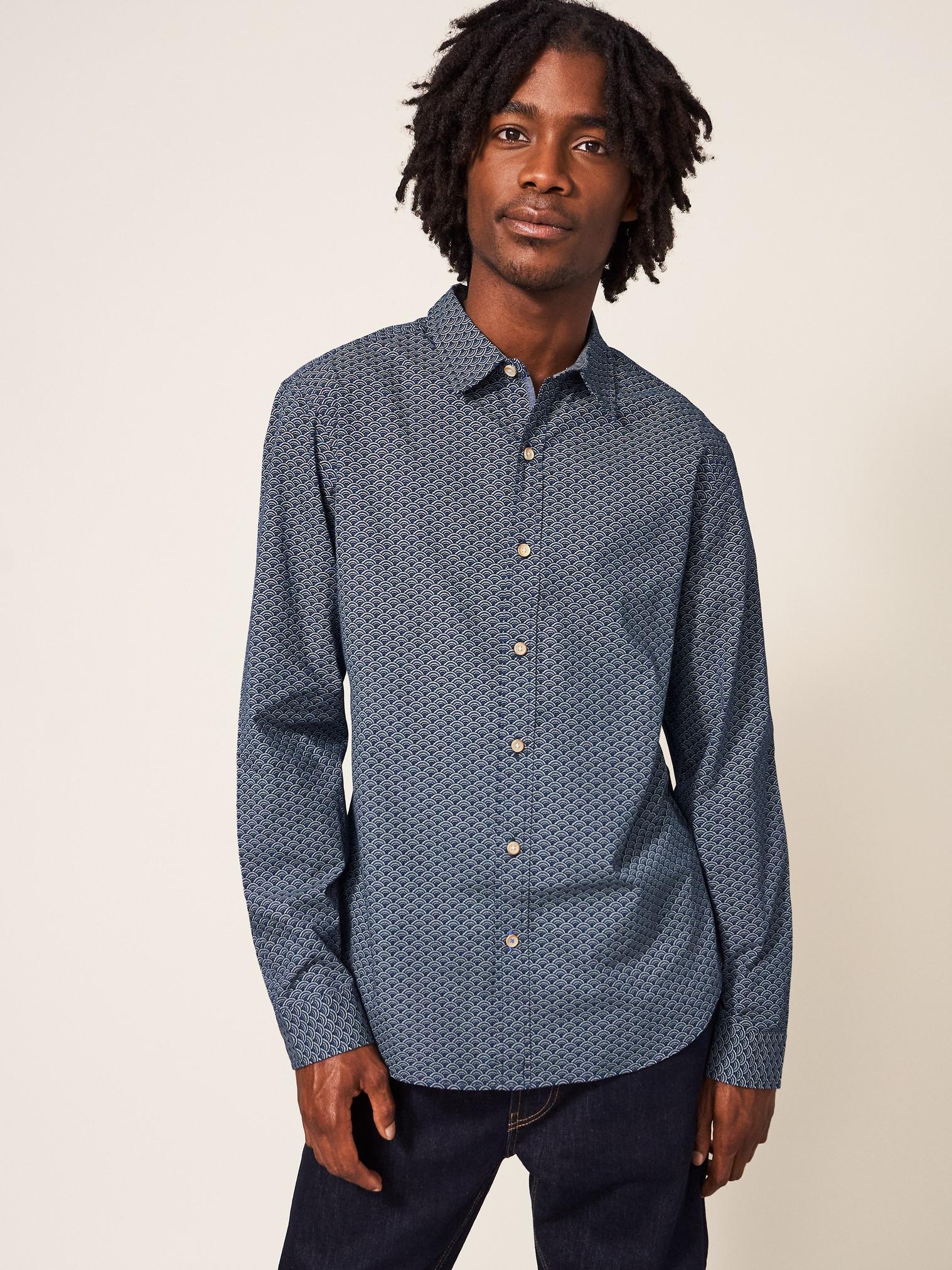 Fan Geometric Printed Shirt in DARK NAVY - LIFESTYLE