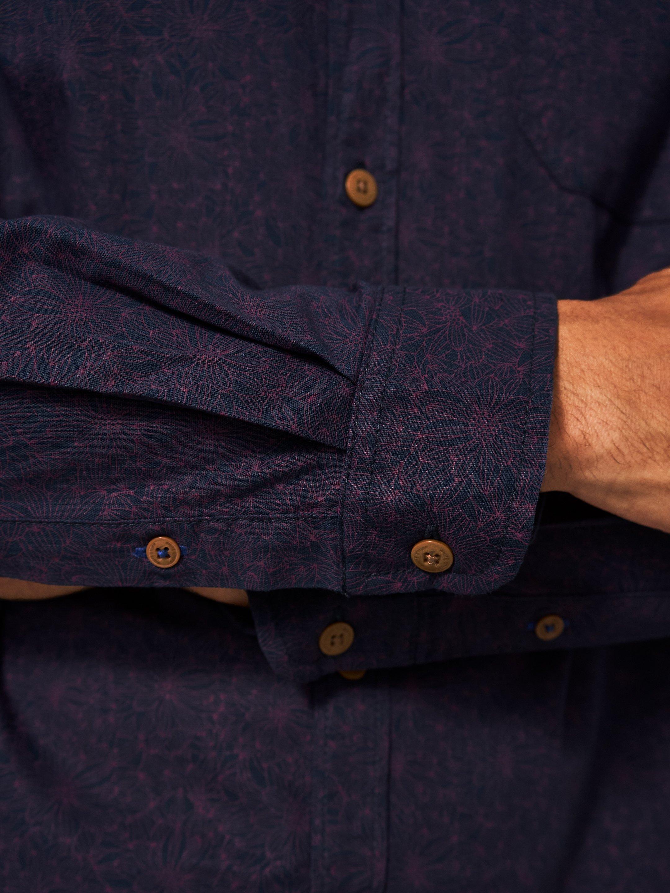 Ditsy Floral Printed Shirt in DARK NAVY - MODEL DETAIL