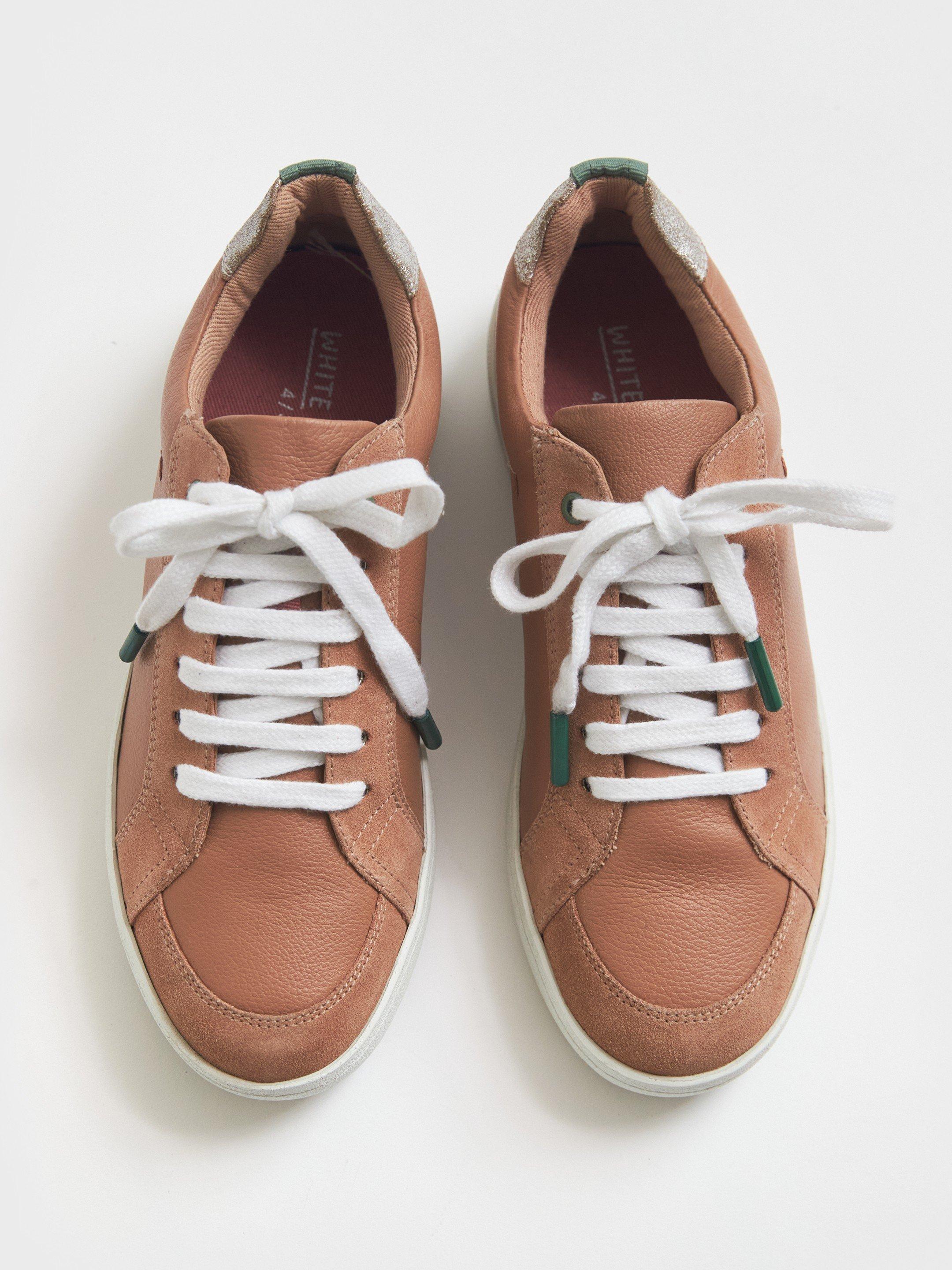 Leather Suede Trainer in LGT PINK - FLAT DETAIL