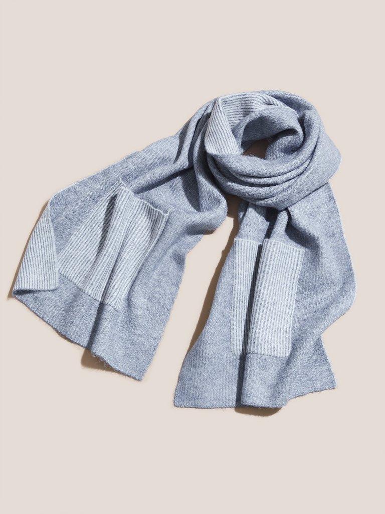 Knit Pocket Scarf in GREY MLT - MODEL FRONT