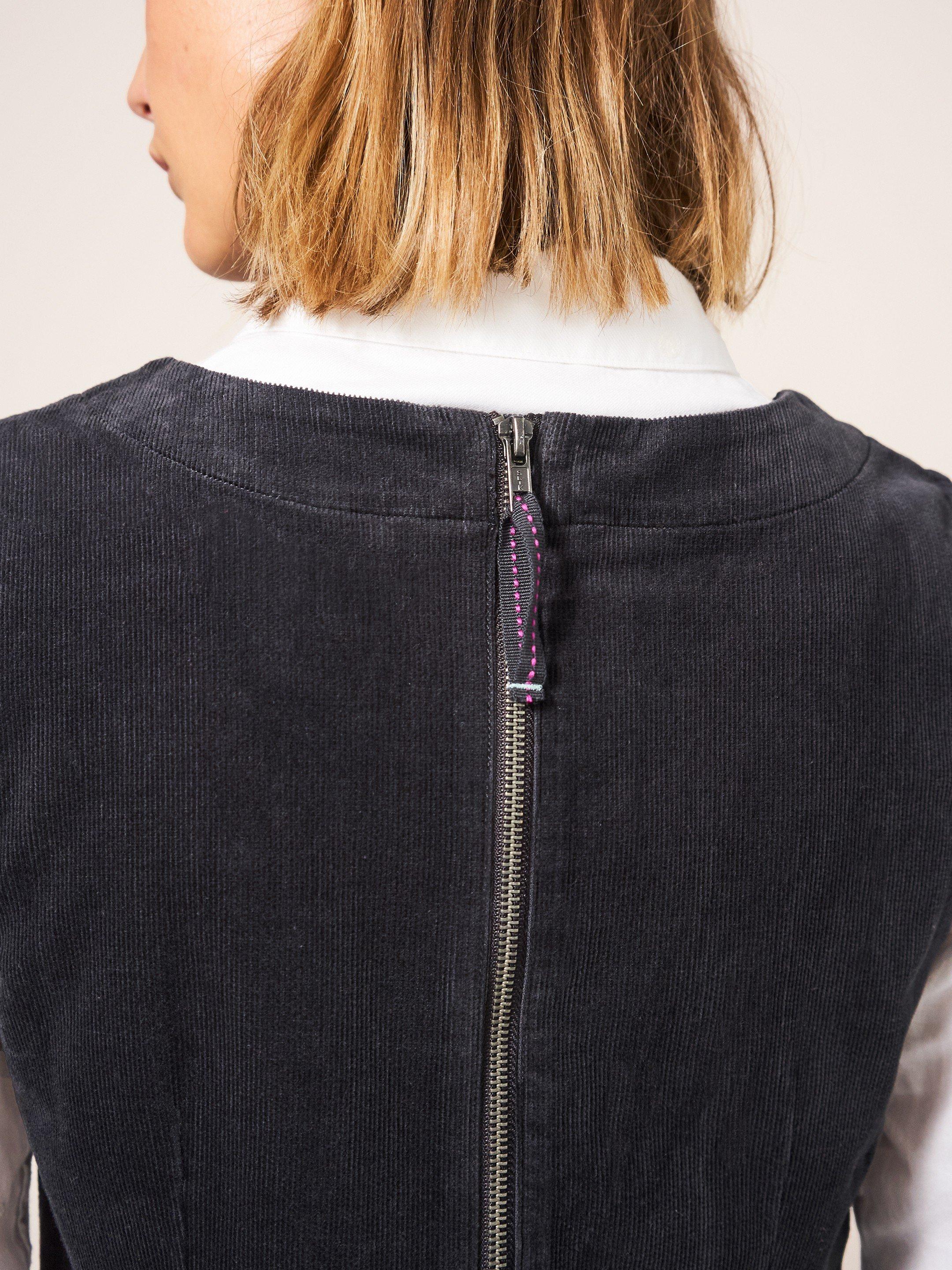 Lothbury Organic Cord Pinny in DK GREY - MODEL DETAIL