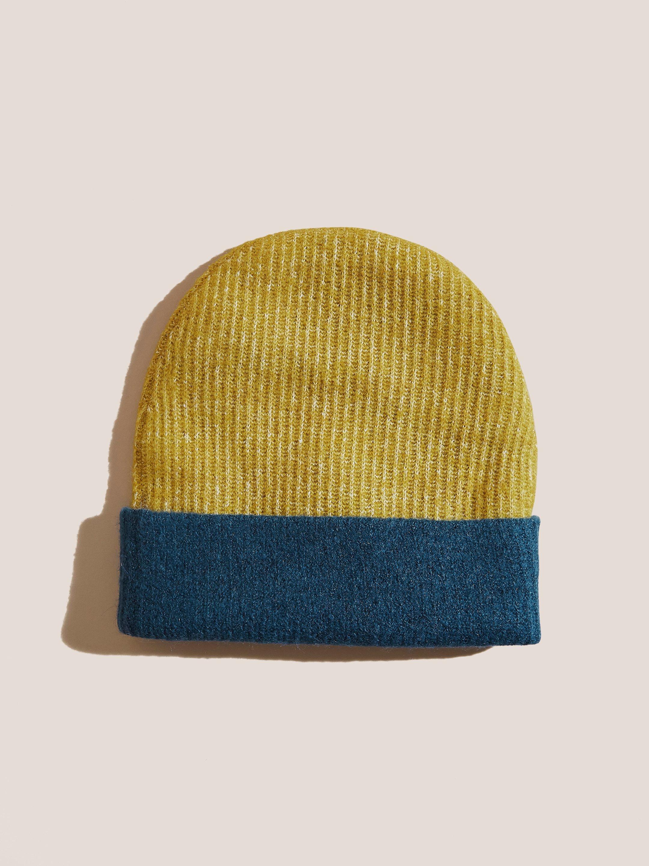 Reversible Colourblock Beanie in TEAL MLT - LIFESTYLE