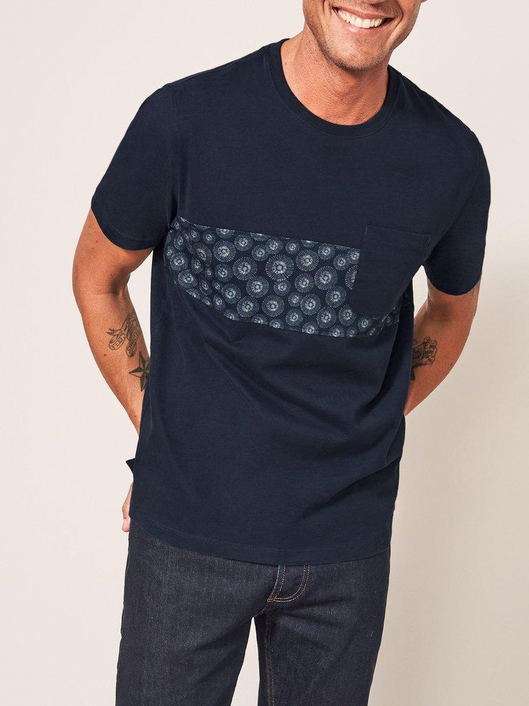 Hines Circle Graphic Tshirt in DARK NAVY - MODEL DETAIL