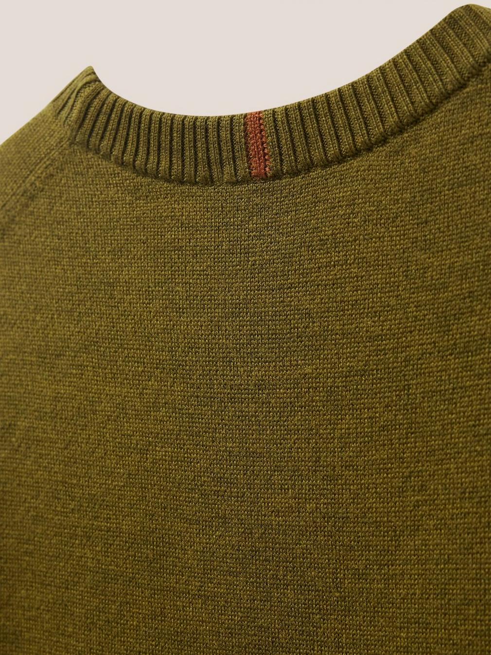 Newport Merino Crew in MID GREEN - FLAT DETAIL