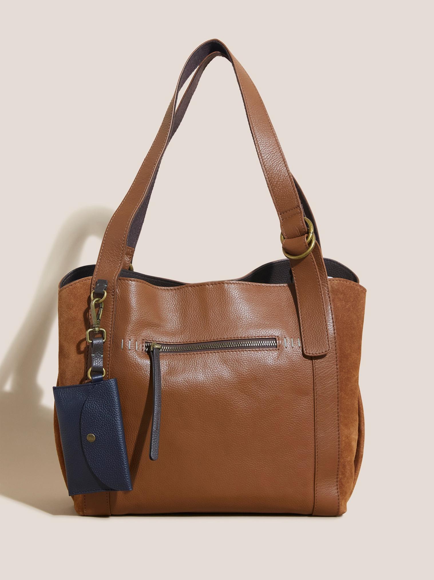 Hannah Leather Tote Bag in MID TAN - MODEL FRONT