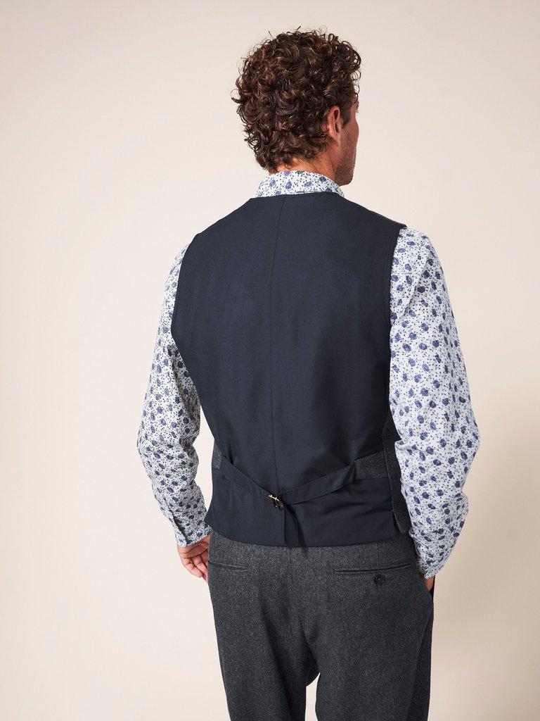 Heath Waistcoat in CHARC GREY - MODEL BACK