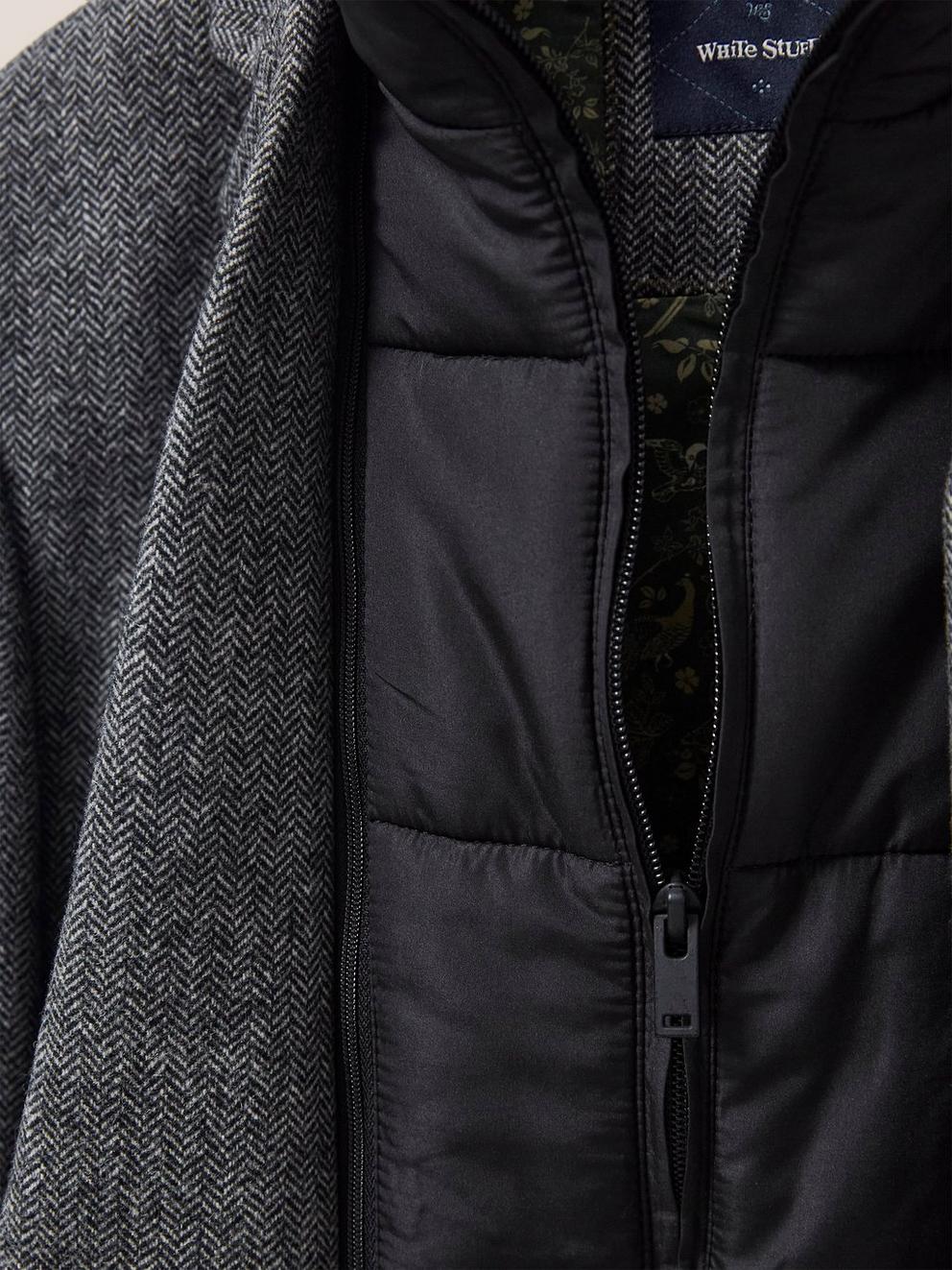 Robertson Blazer in CHARC GREY - FLAT DETAIL