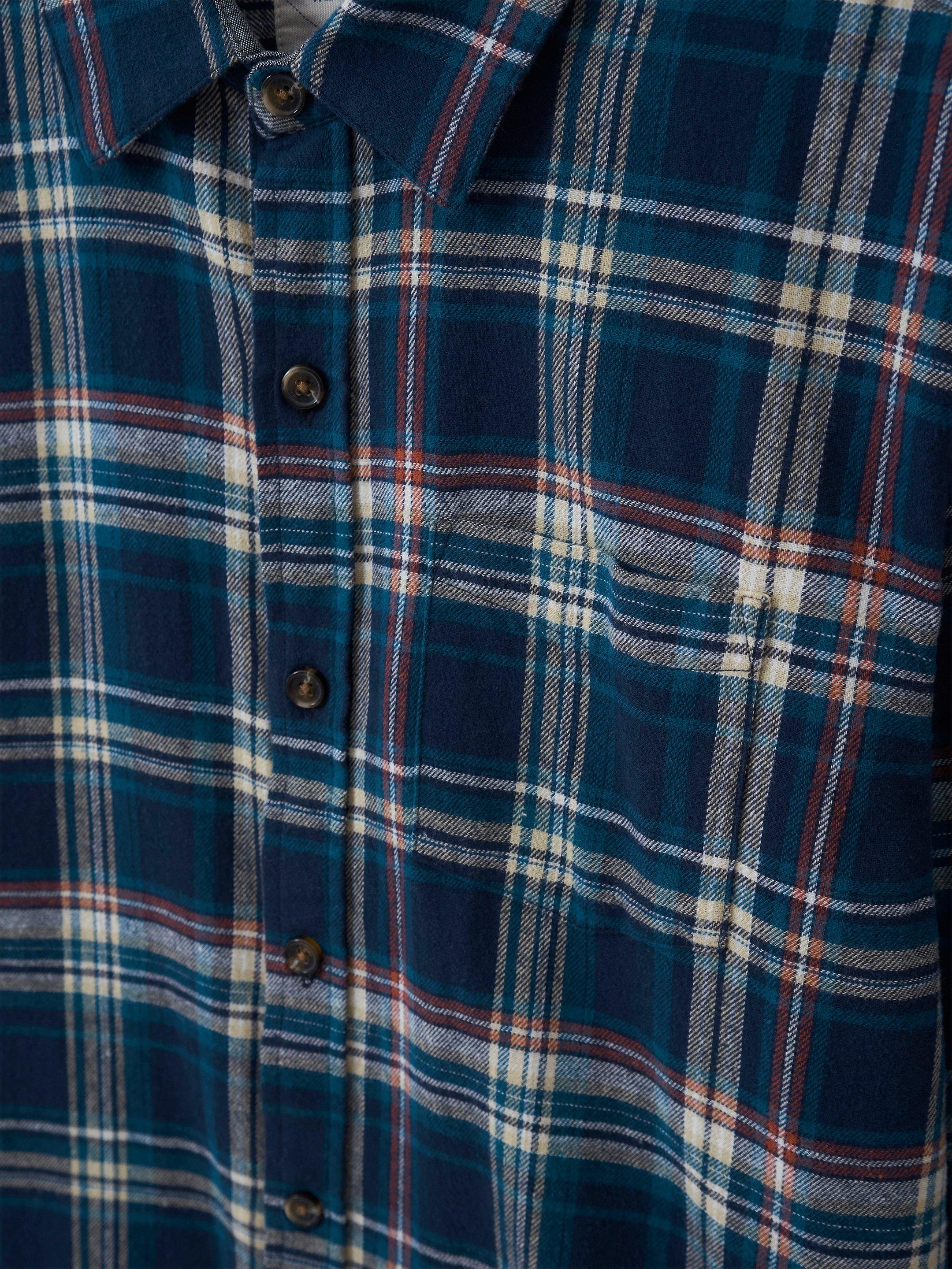 Moxley Flannel Check Shirt in DARK NAVY - FLAT DETAIL