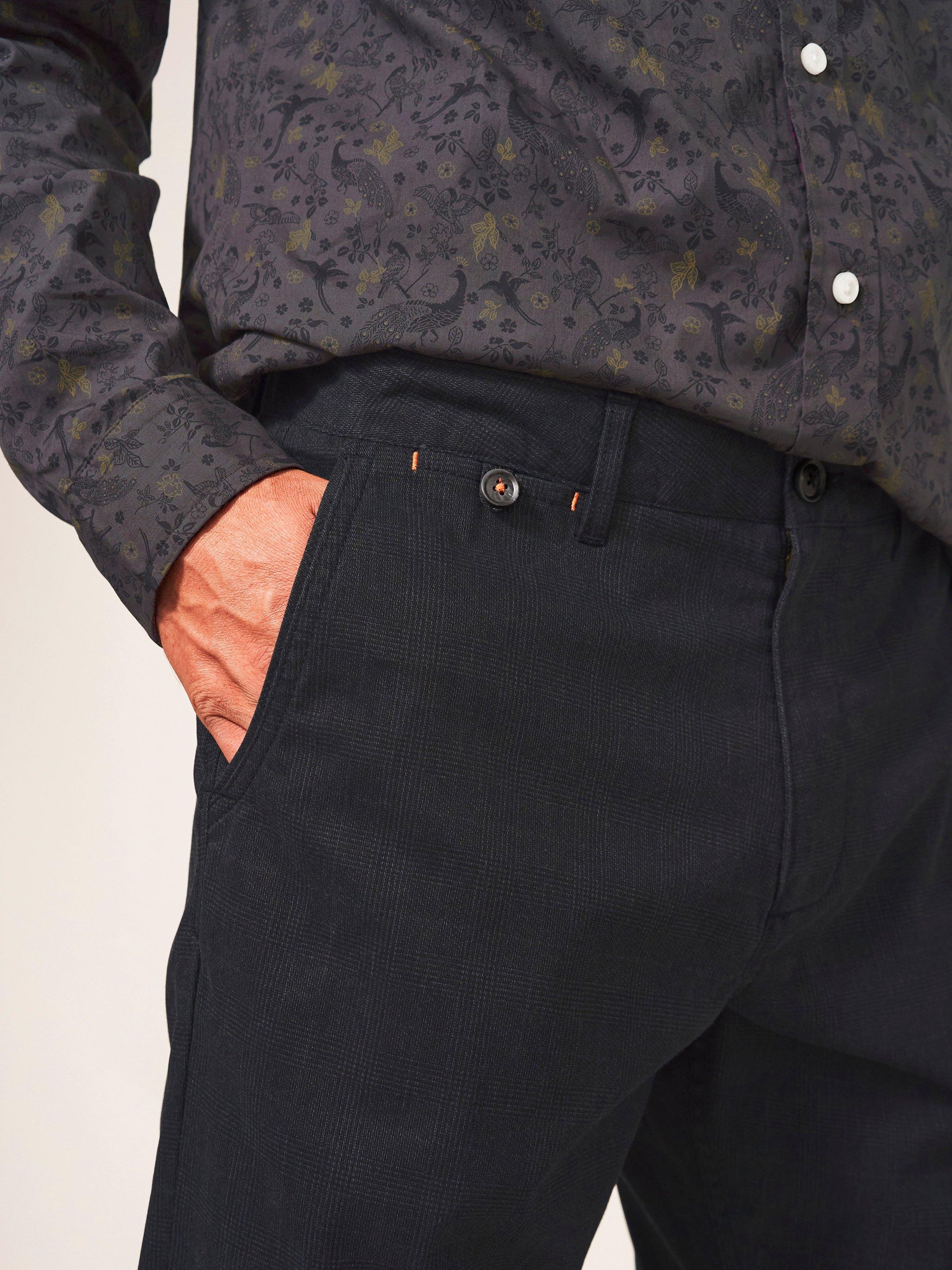 Smart Sutton Trouser in CHARC GREY - MODEL DETAIL