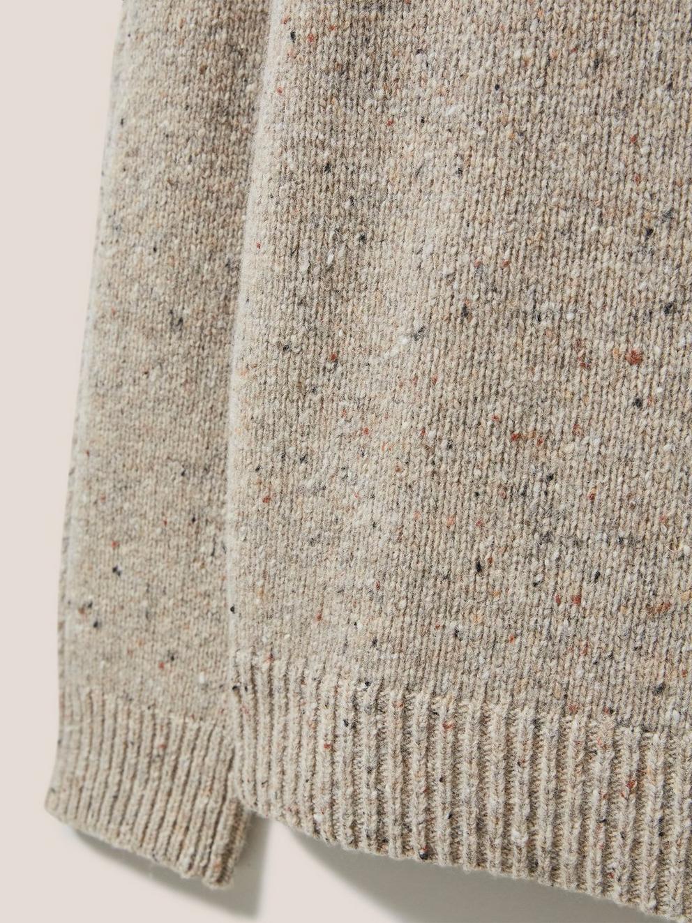 Arundel Crew Jumper in DK NAT - FLAT DETAIL
