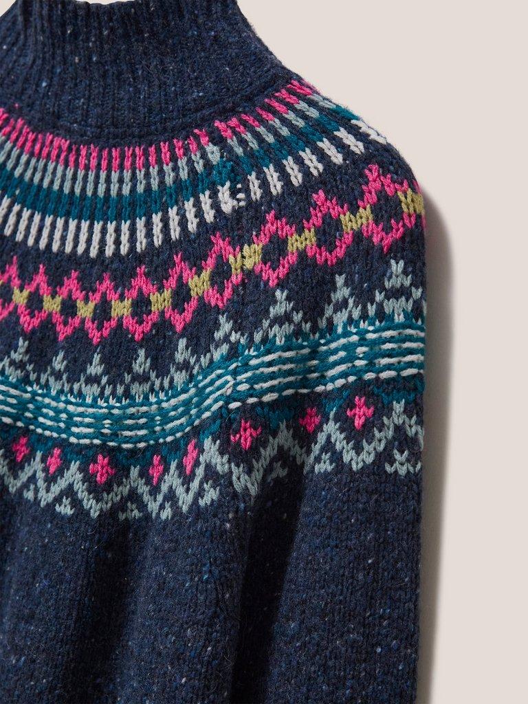 Isla Fairisle Jumper in NAVY MULTI - FLAT DETAIL