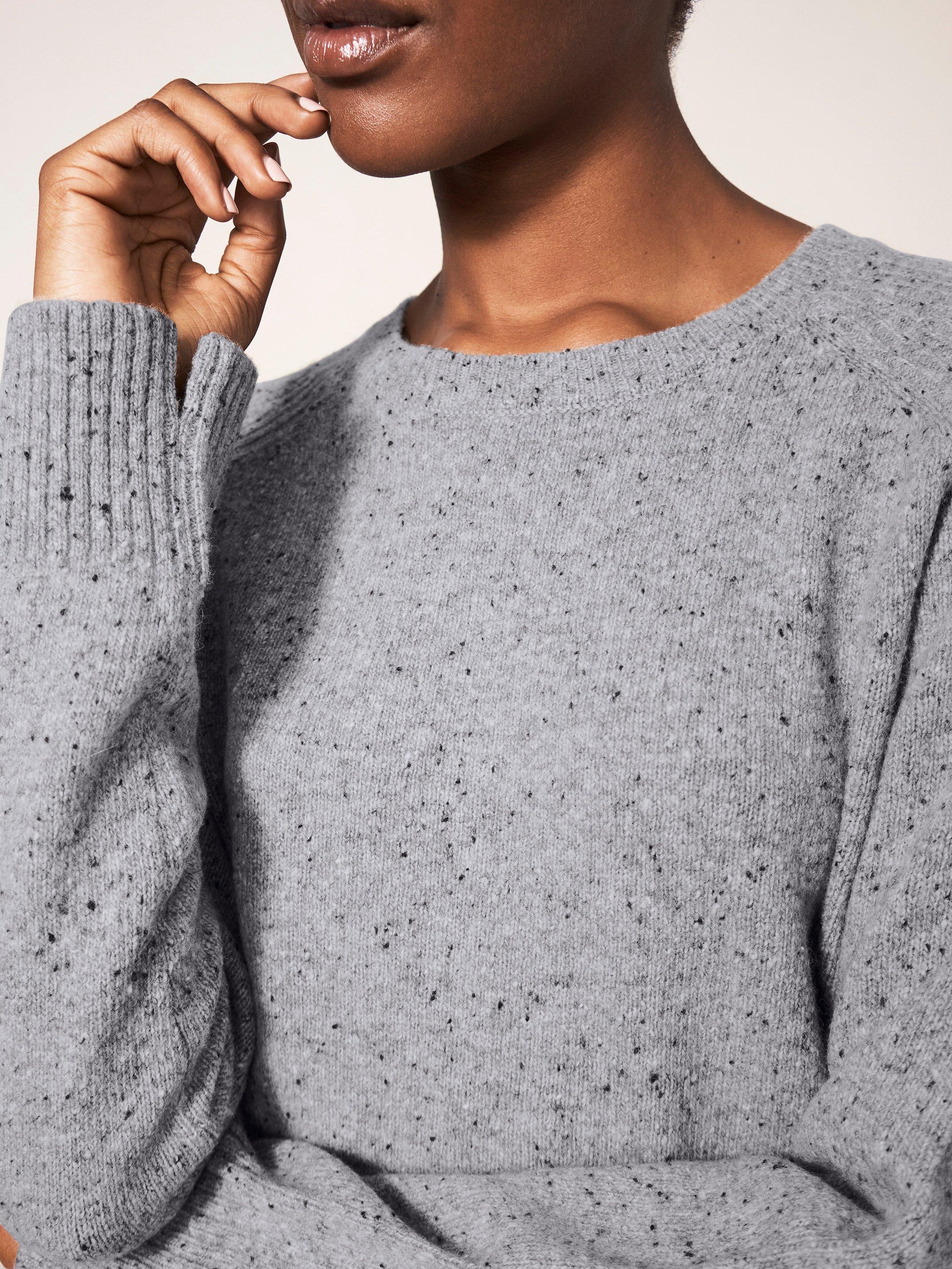 Greenwich Jumper in GREY MARL - MODEL DETAIL