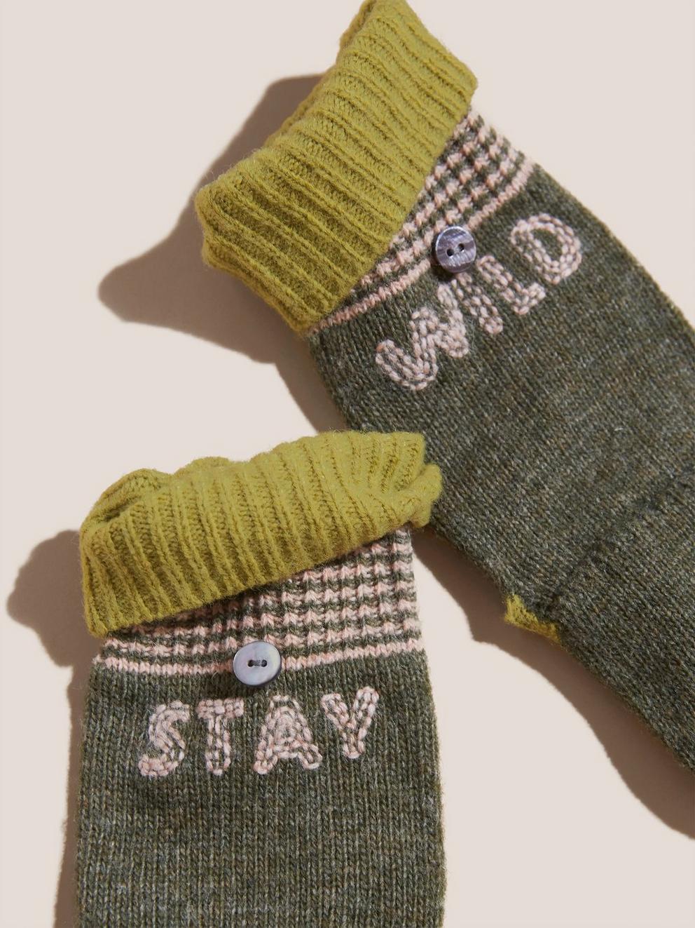 Stay Wild Emb Flip Mitt in KHAKI GRN - FLAT DETAIL