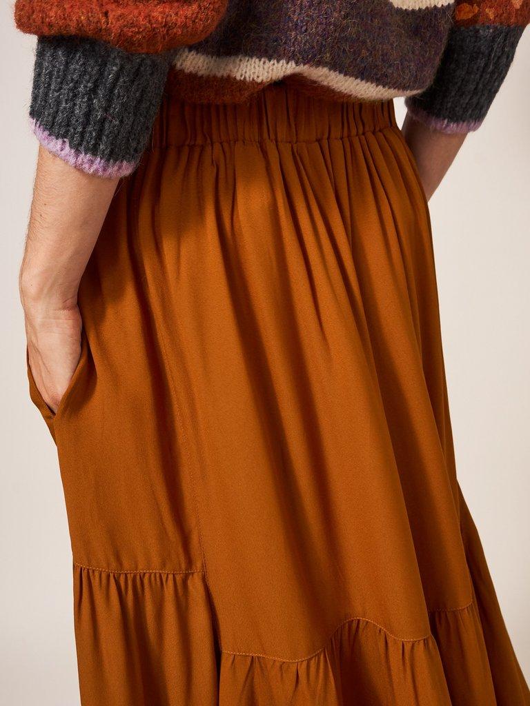 Bonny Midi Skirt in DK ORANGE - MODEL DETAIL