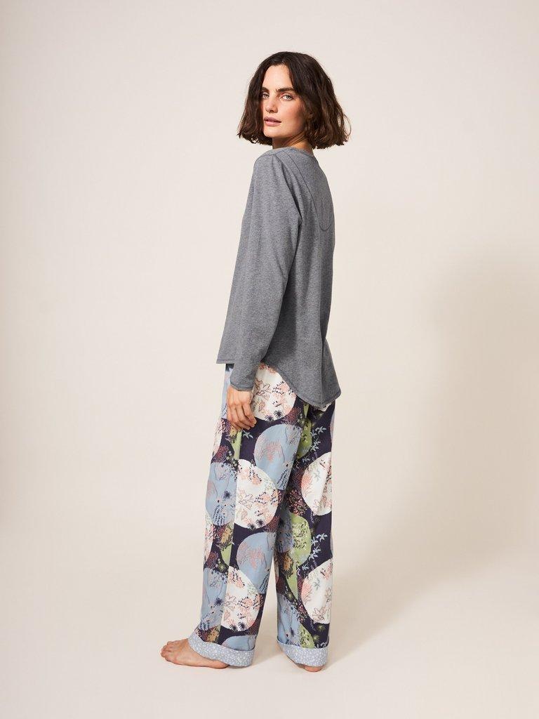 Berry PJ Top in CHARC GREY - MODEL BACK