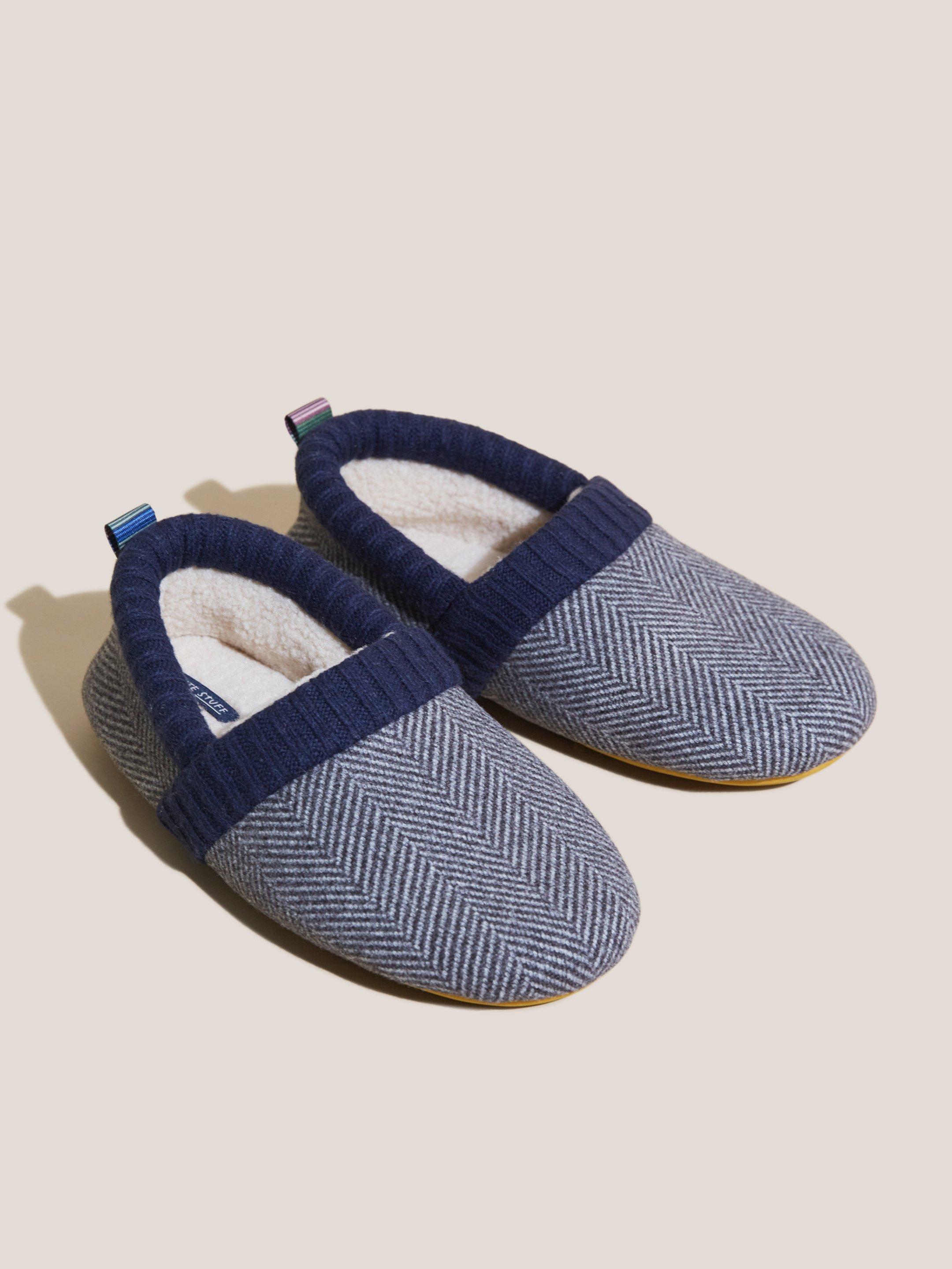 Ray Closed Back Slipper in NAVY MULTI - FLAT FRONT