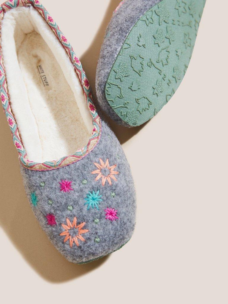 Embroidered Ballet Slipper in GREY MLT - FLAT BACK