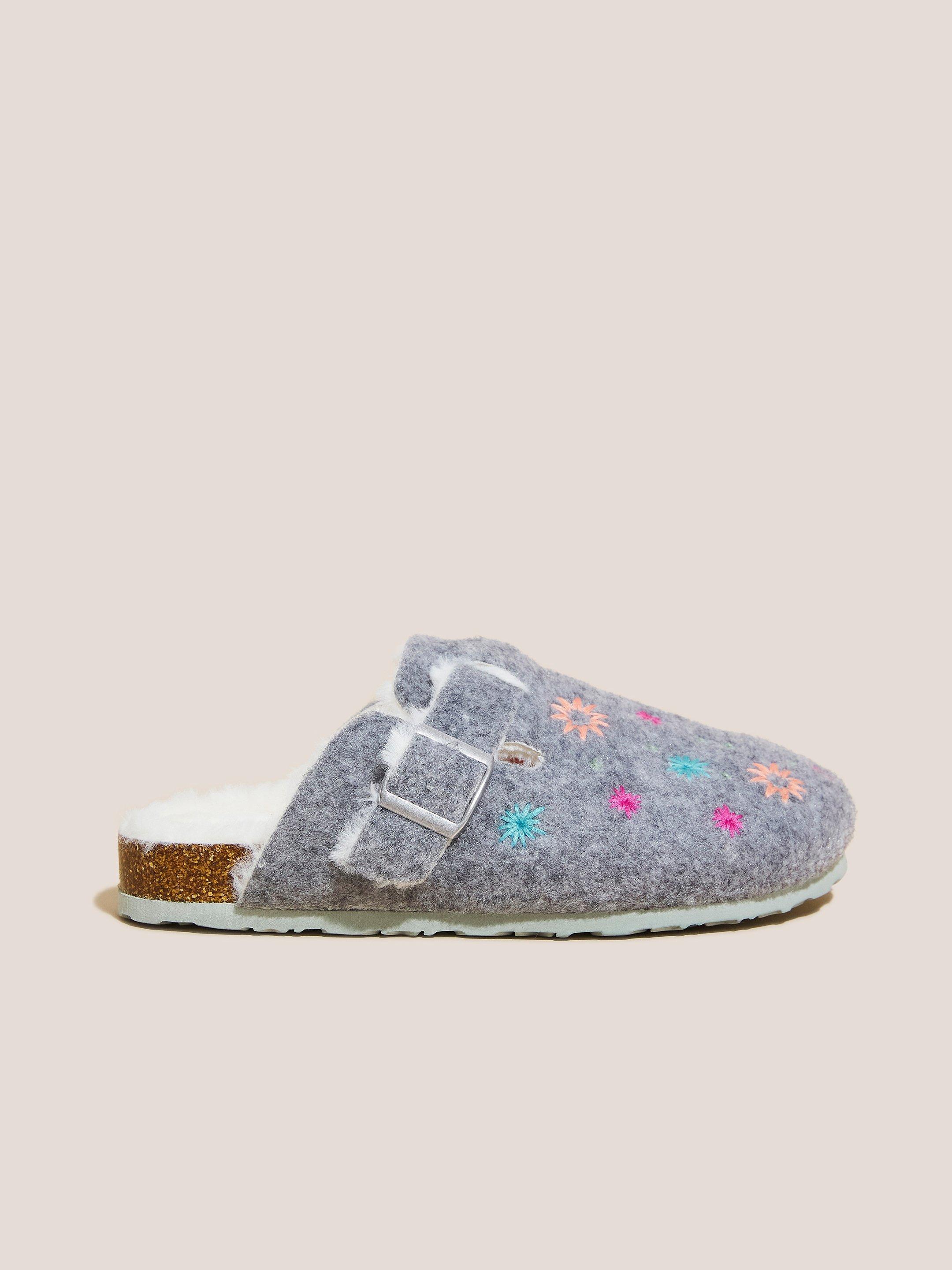 Embroidered Closed Footbed in GREY MLT - MODEL FRONT
