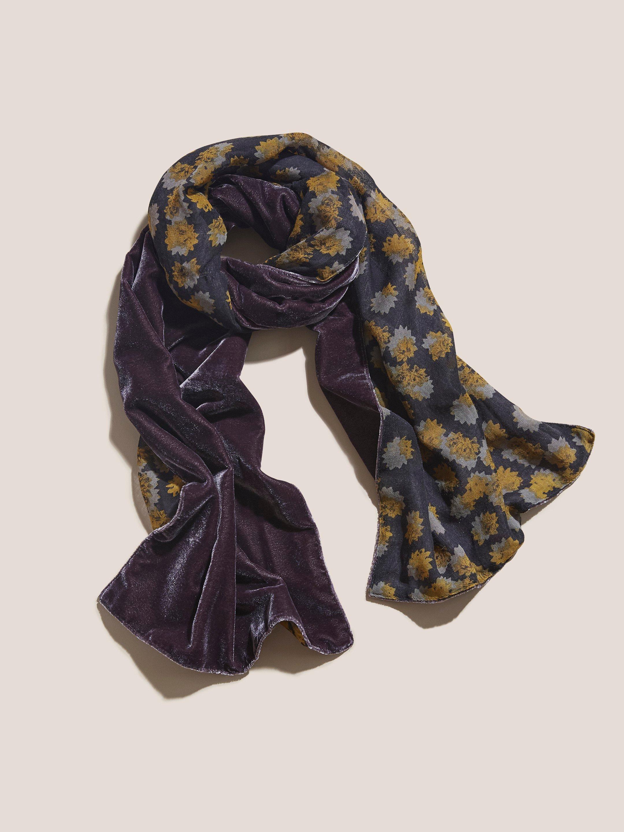 Floral Wool Velvet Scarf in CHARC GREY - FLAT FRONT