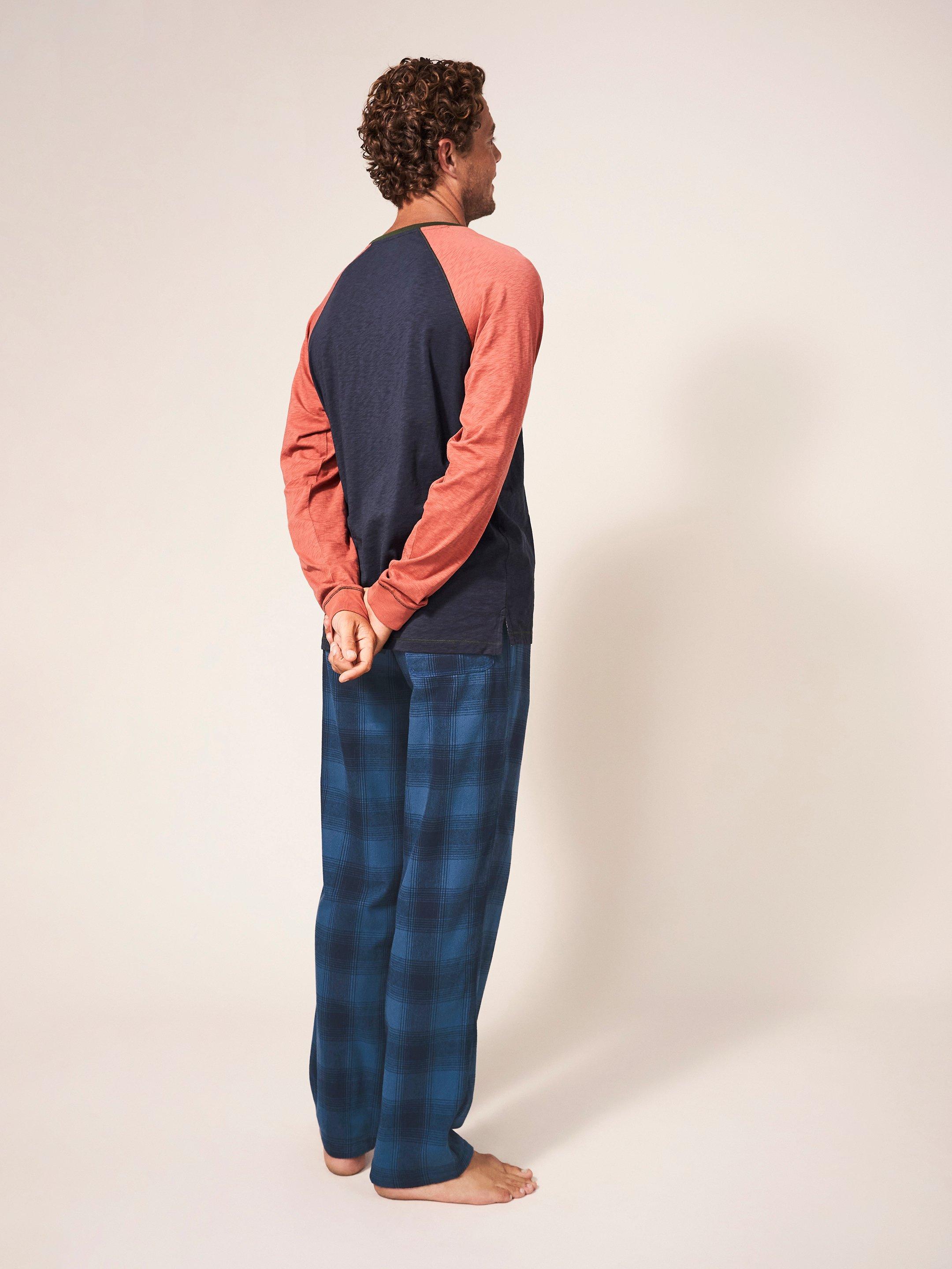 Leyland PJ Trouser in MID TEAL - MODEL BACK