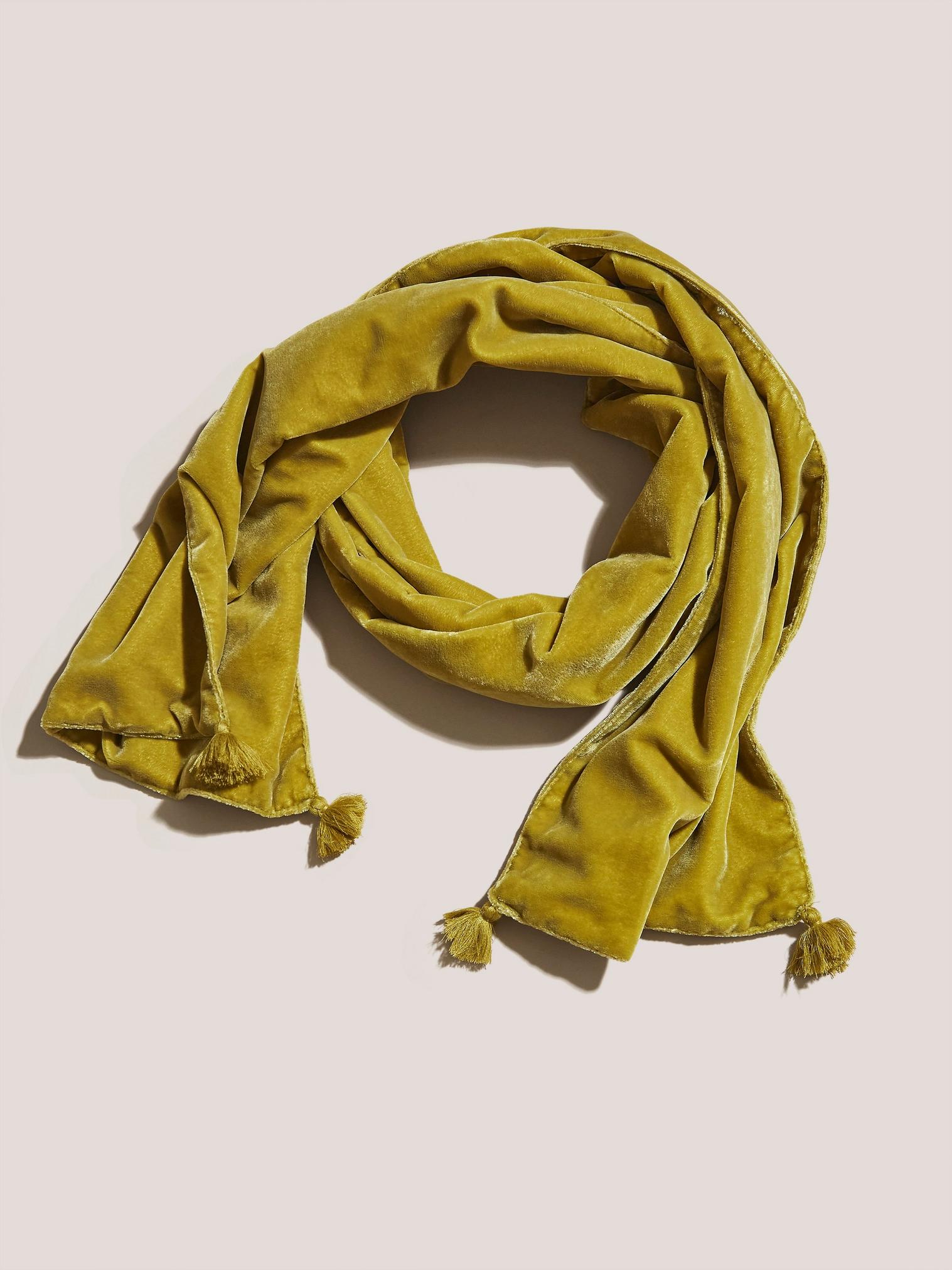 Plain Velvet Scarf in MID CHART - MODEL FRONT