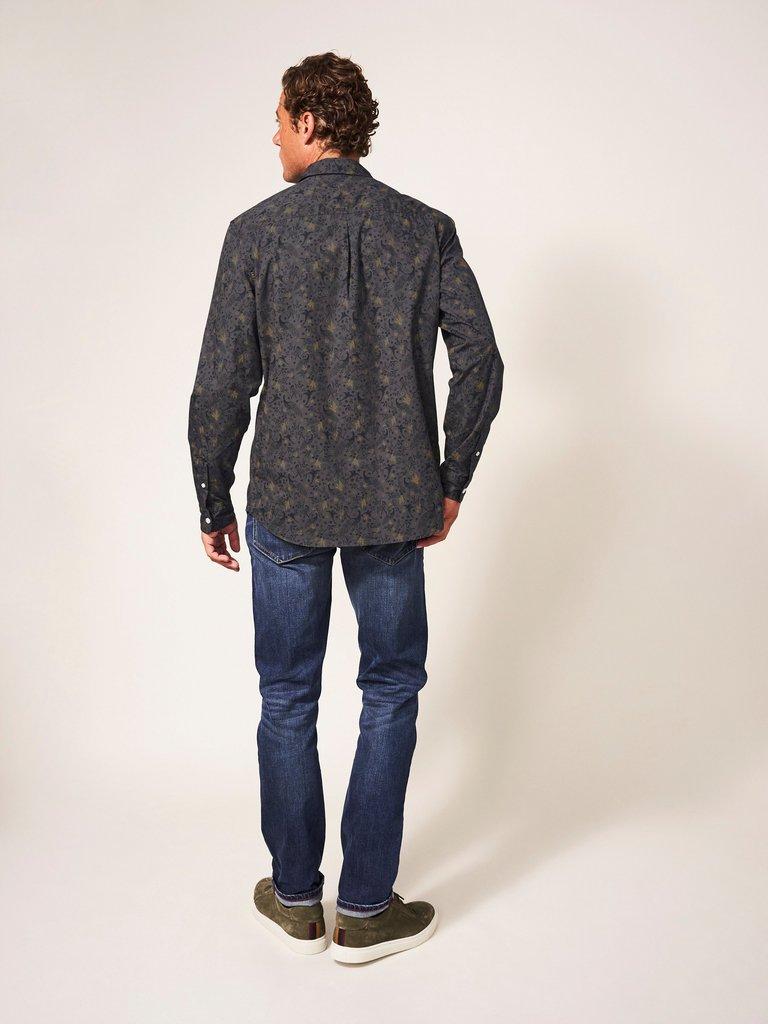 Party Peacock Printed Shirt in WASHED BLK - MODEL BACK
